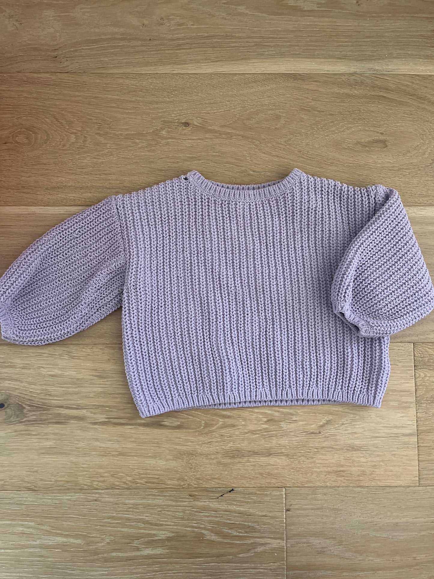 #110 H&M Girls 2T Lavender Sweater