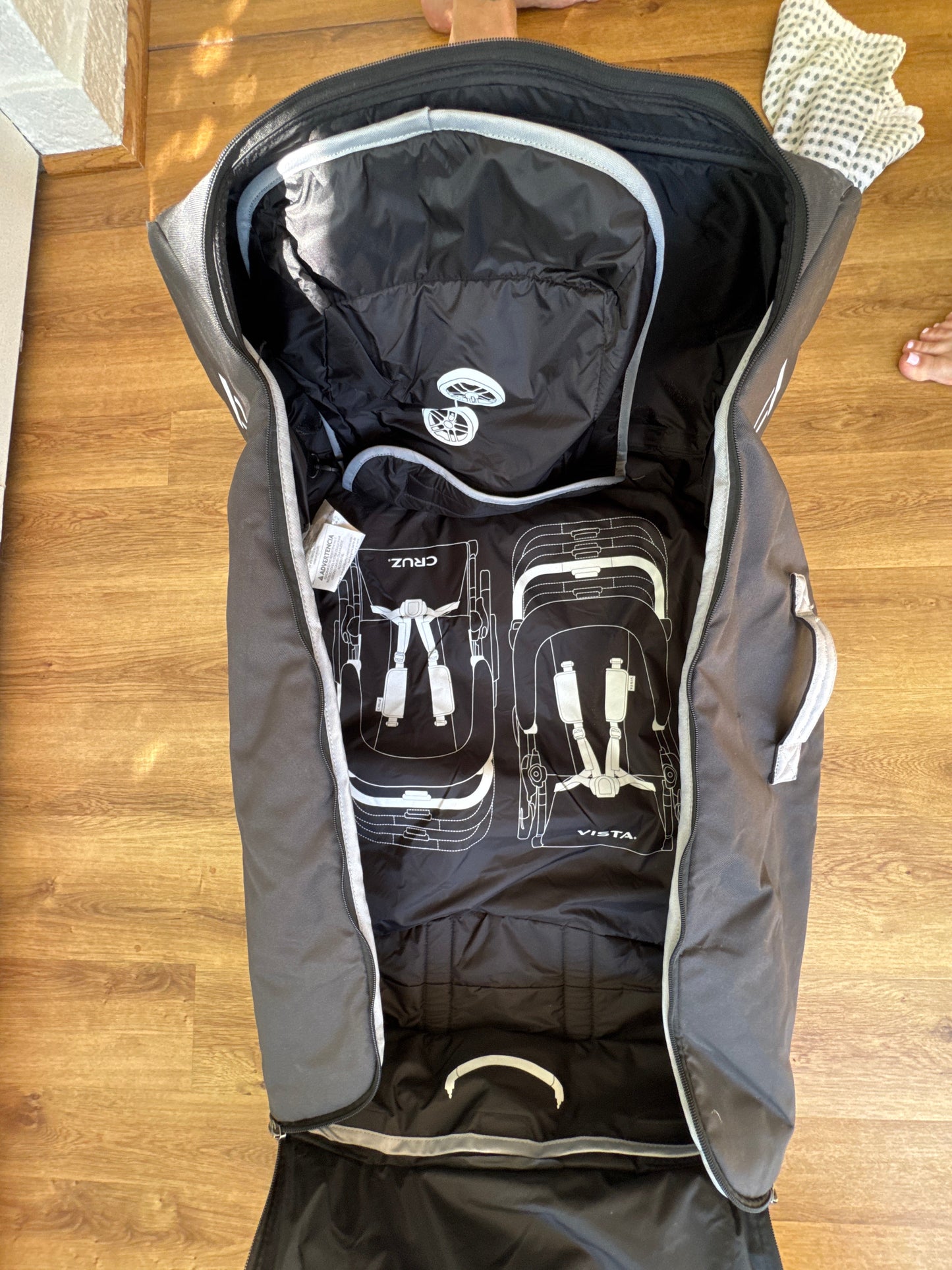 Seller #127 Uppababy Vista/Cruz stroller travel bag