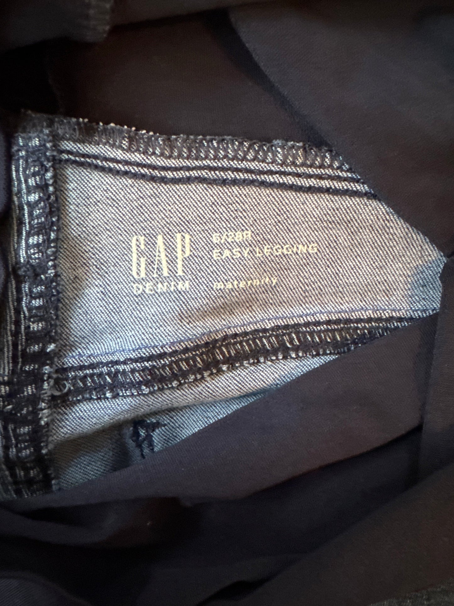 Seller #127 Gap maternity jeans Women's size 6/28R