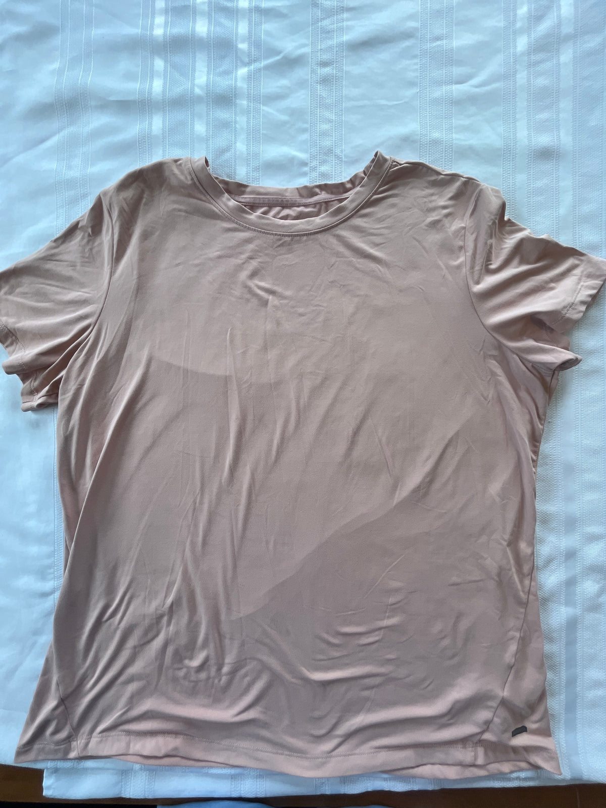 #43 Women’s XL technical shirt EUC