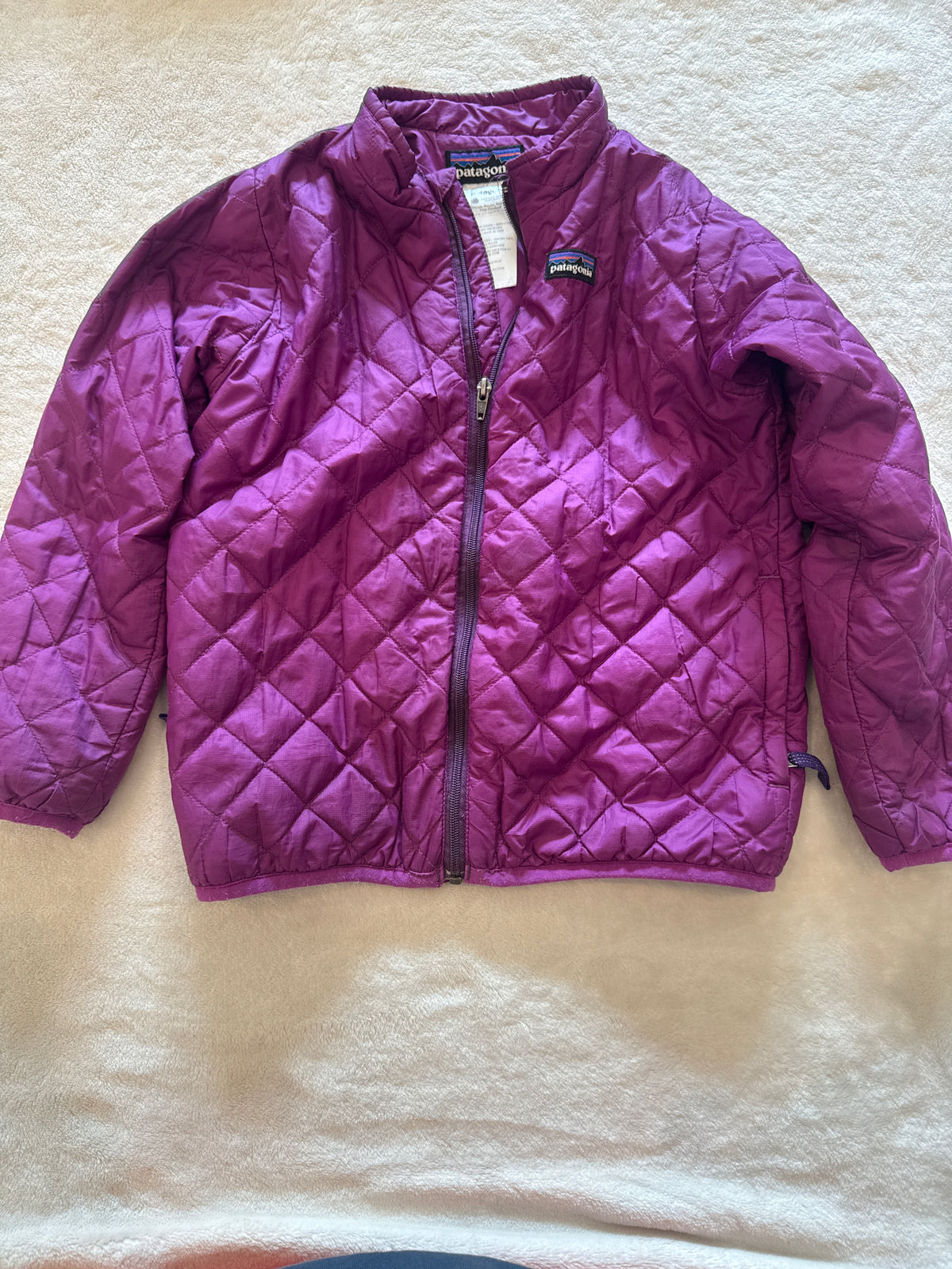 #81 Girls 5 Patagonia jacket thinner material