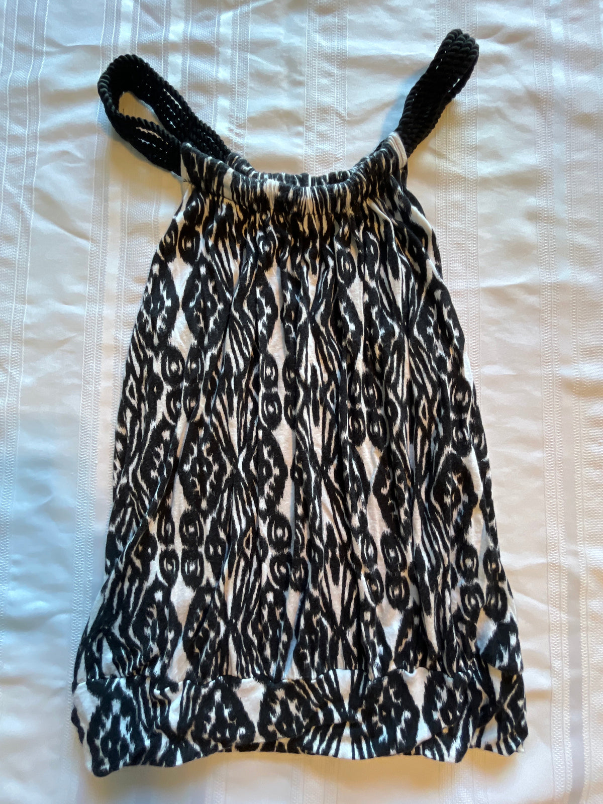#43 Women’s Large sleeveless shirt VGUC