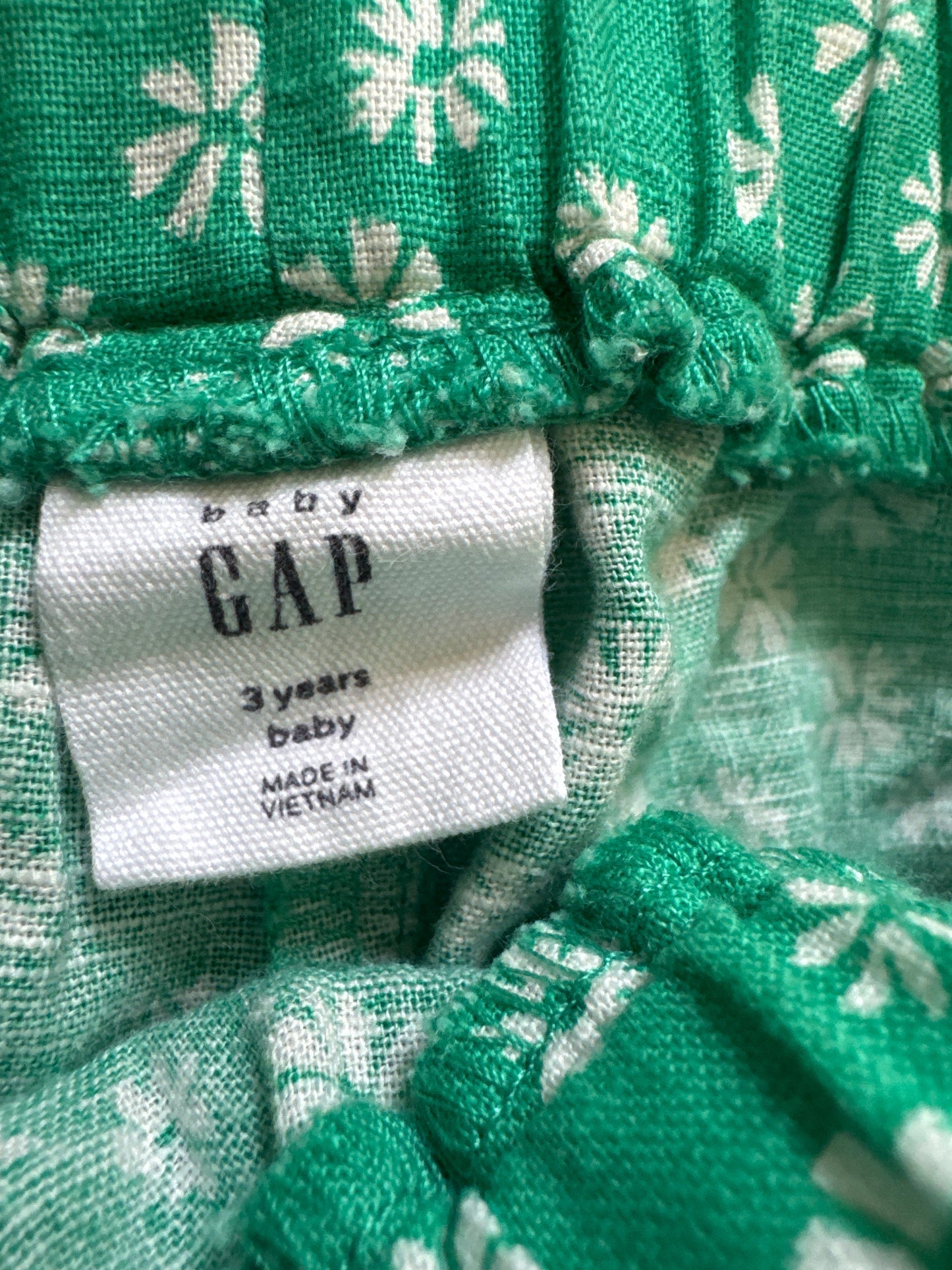 Seller #127 Girls Gap 3T set