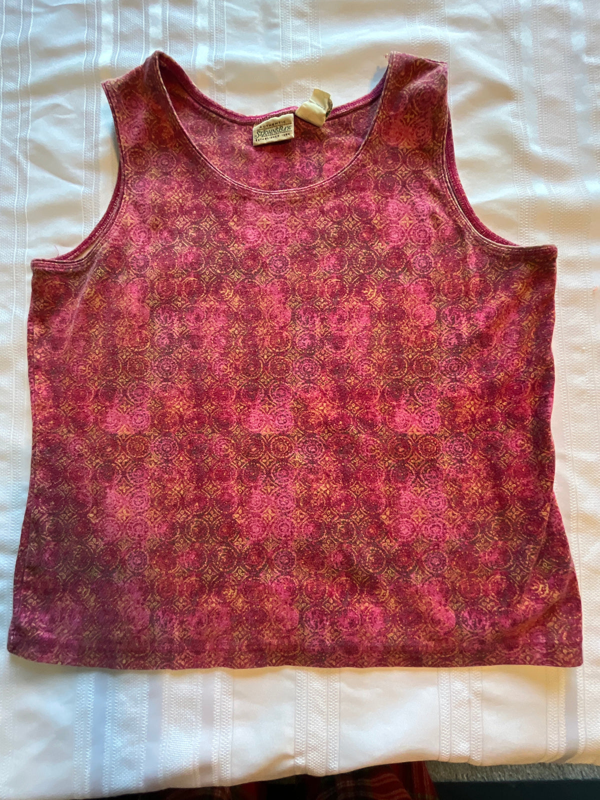 #43 Women’s Large sleeveless tank VGUC