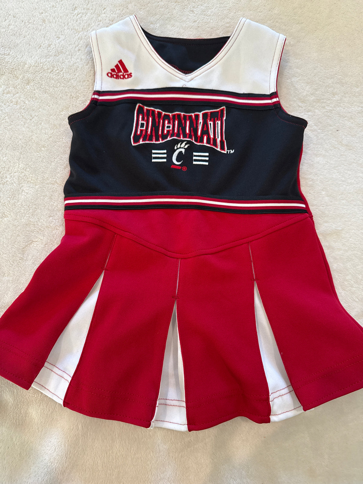 #81 Girls 4 adidas UC cheer uniform EUC no bloomers