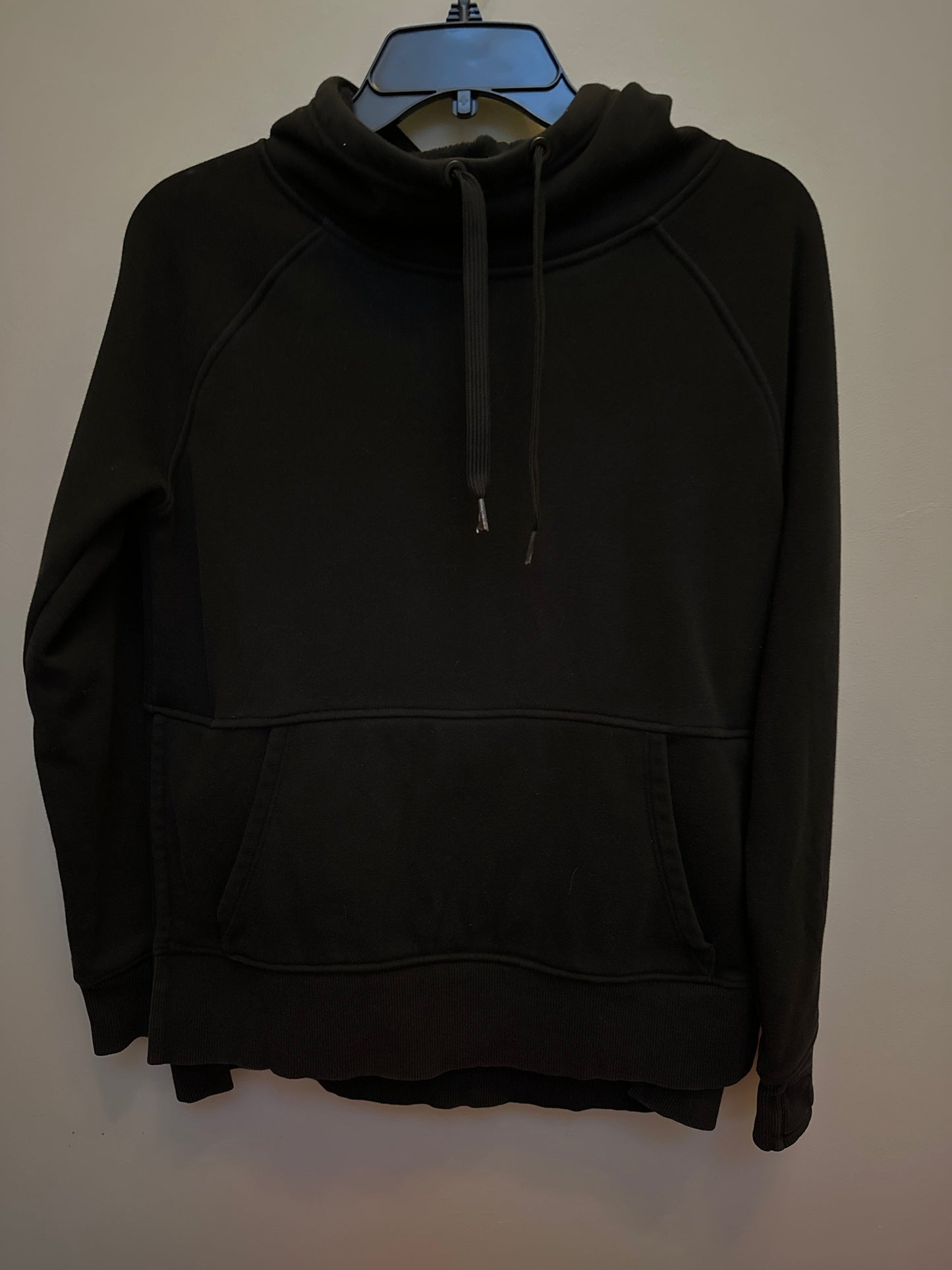 133 Athleta XXS Black Hoodie Sweatshirt Super soft inside!