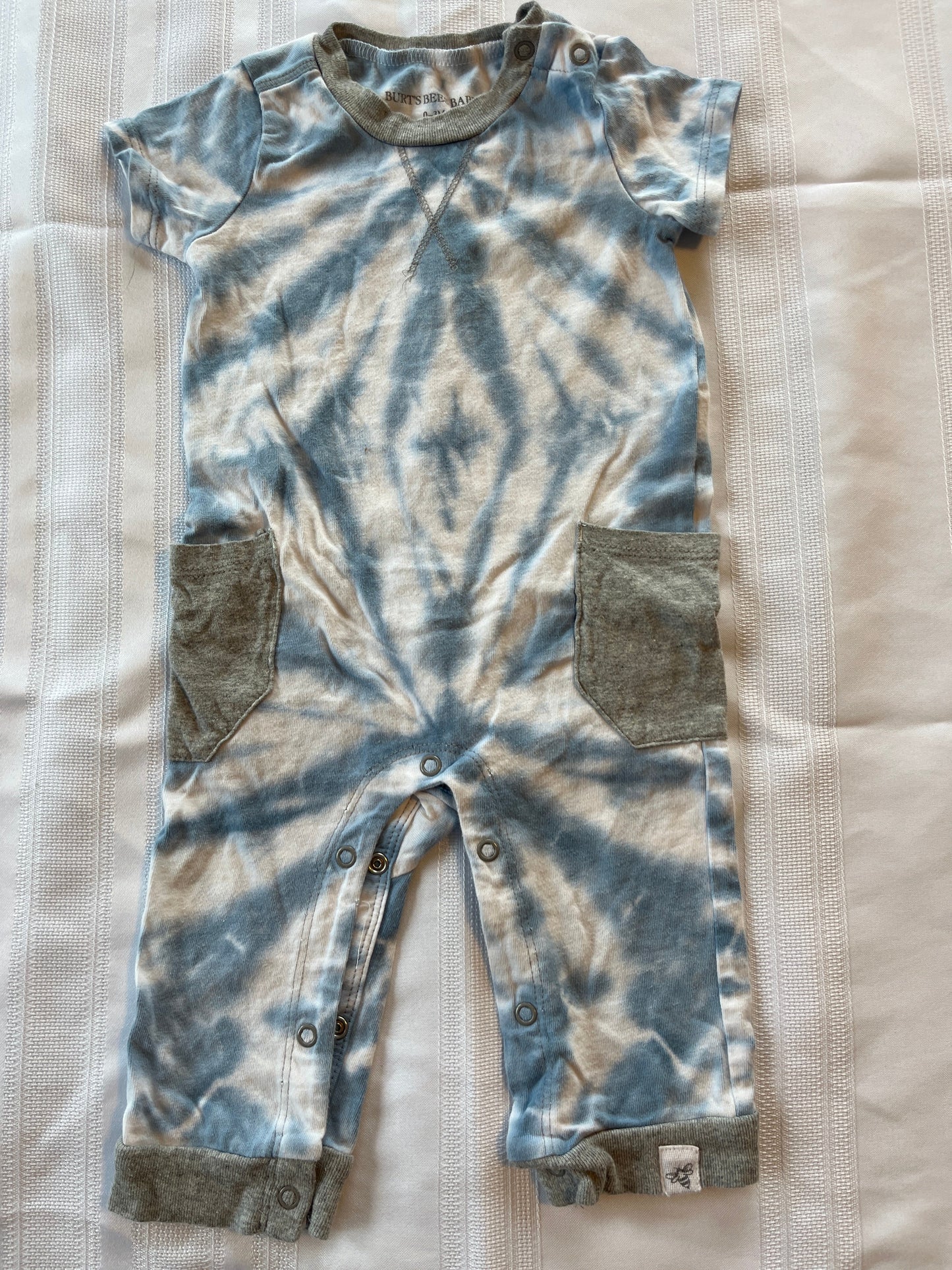 #29 0-3 mo Boys Burt’s Bees romper EUC