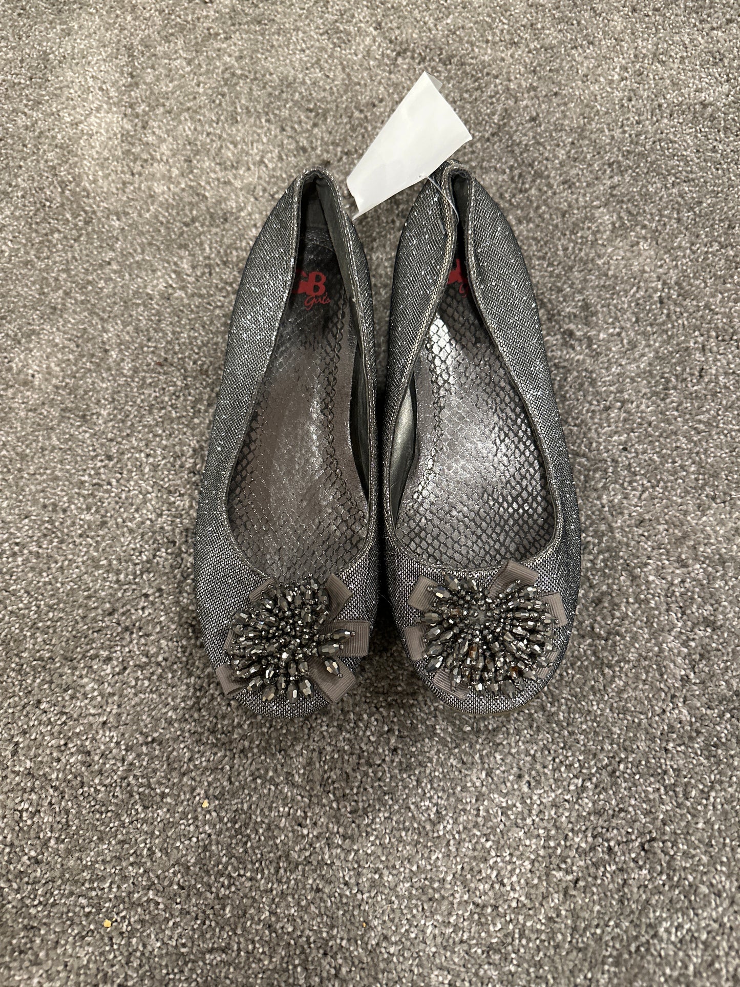 #133 Giirls Sz 4 Sparkly Shoes