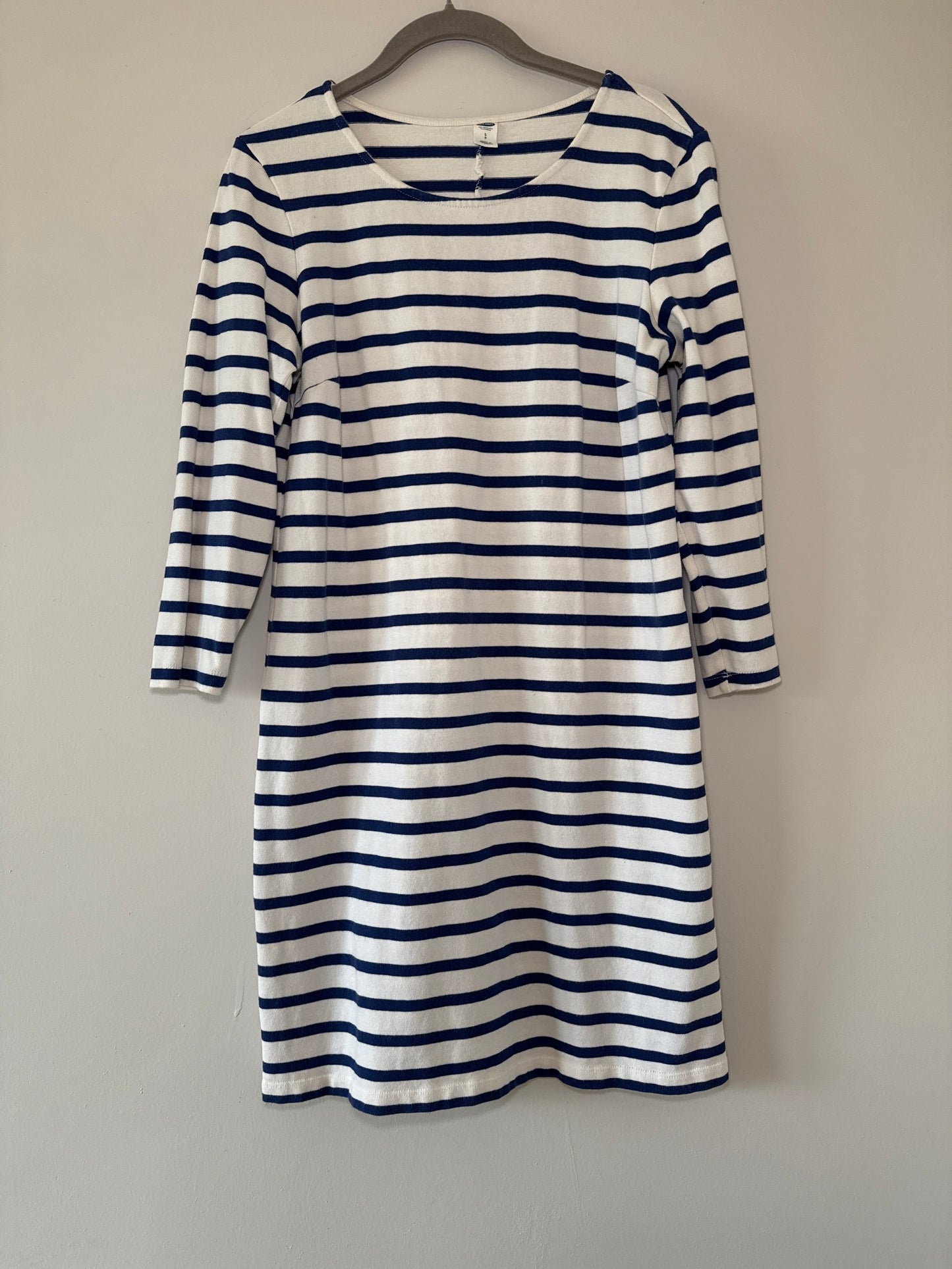 Seller #127 Women’s old navy striped dress size small