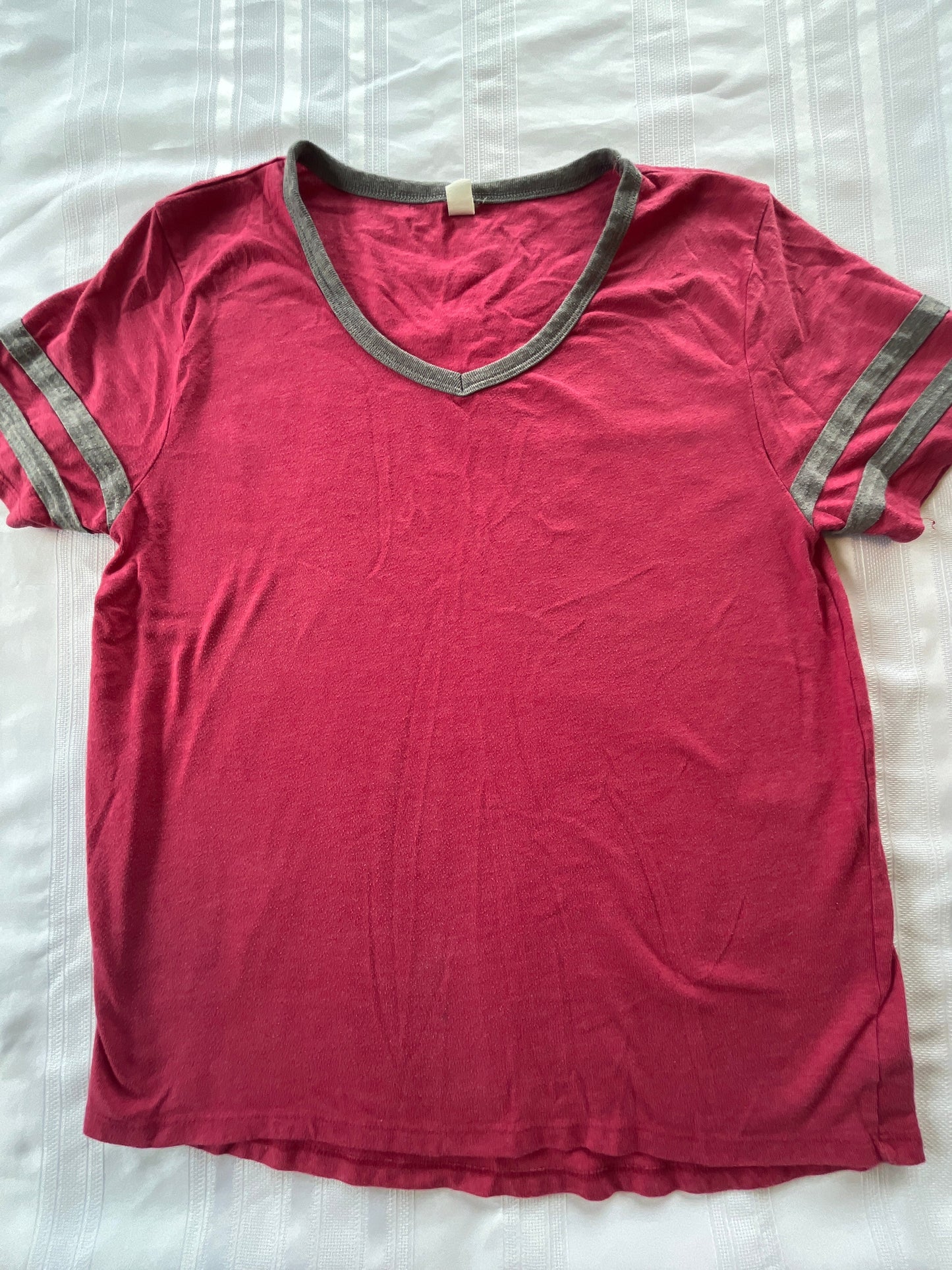 #43 Women’s Large tee VGUC