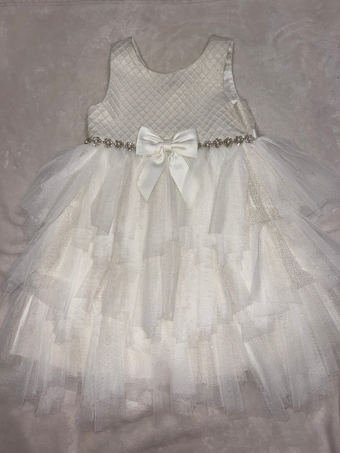 #46 Size 4 girls American princess dress euc for holiday or Christmas