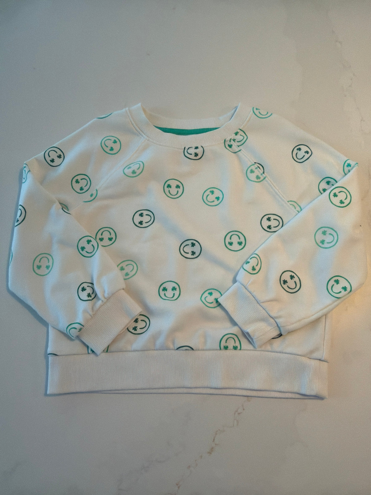 #133 girls sweatshirt XS 4/5 cat & jack