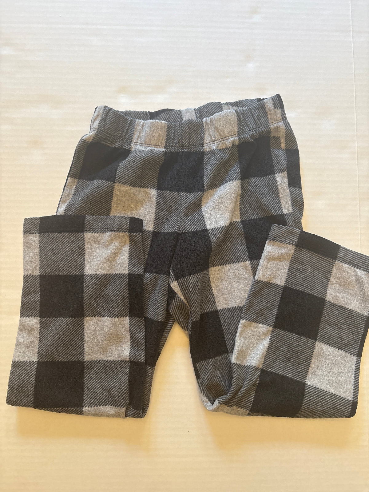 Seller 118 VGuC Old Navy Boys Flannel PJ pants size 6/7