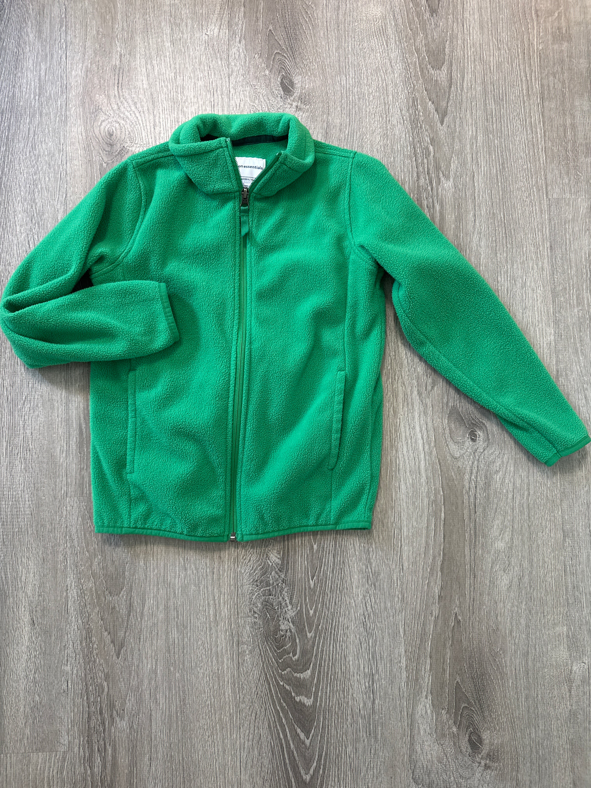 #149 Boys size 8 Amazon essentials green zip up fleece