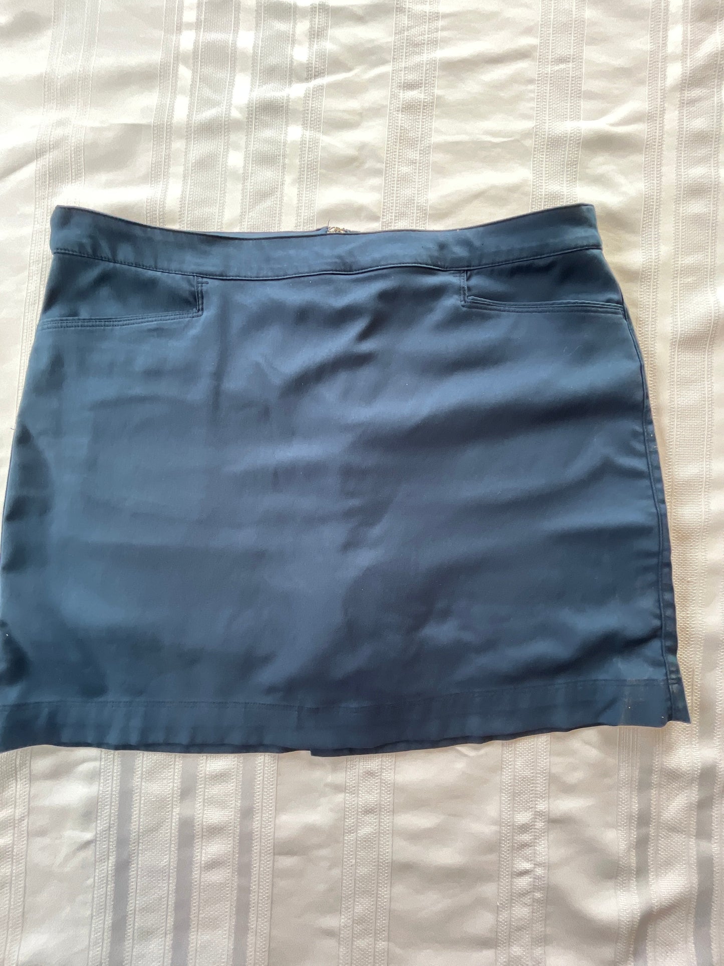 #57 Women’s Large Grand Slam Skort EUC REDUCED