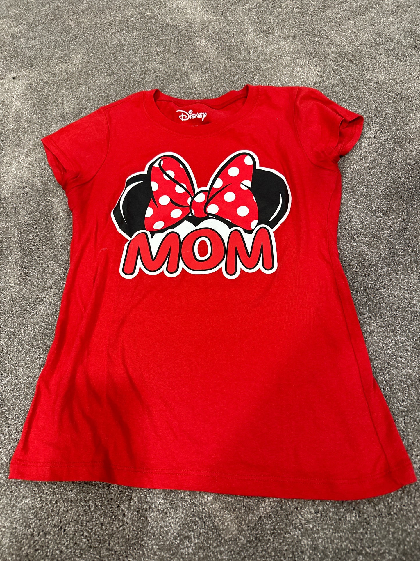 #133 New Disney Mom Tshirt Sz Small