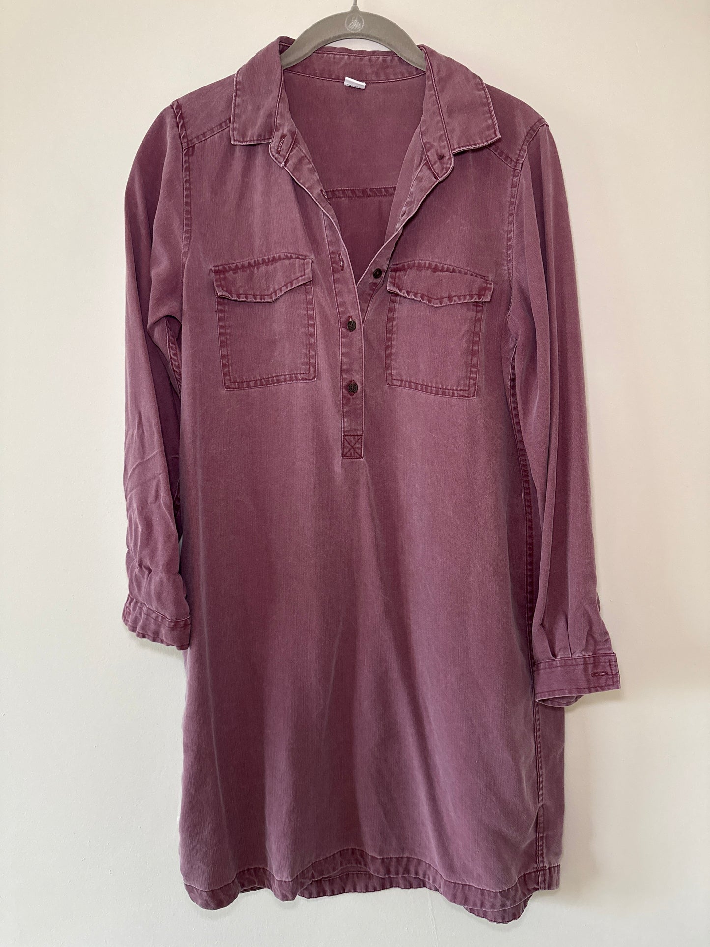 Seller #127 Women’s old navy dress size small