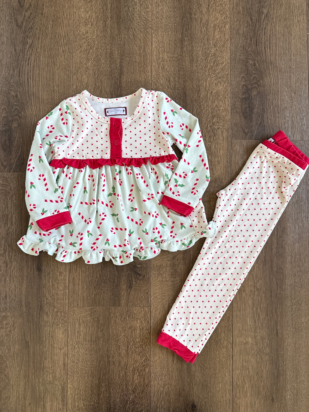 #173 Girls 3T Sweet Honey candy cane pajamas