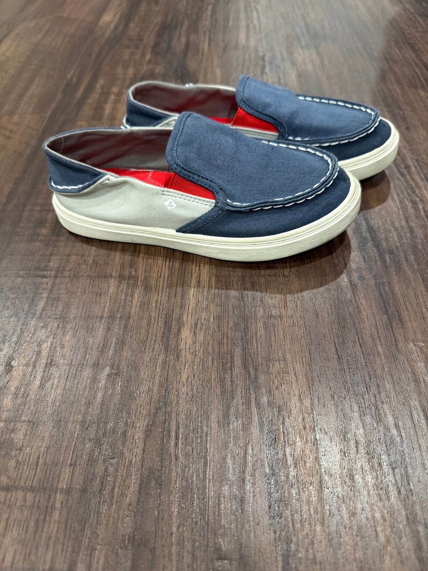 #107 boys size 2 Sperry slip on dress shoes