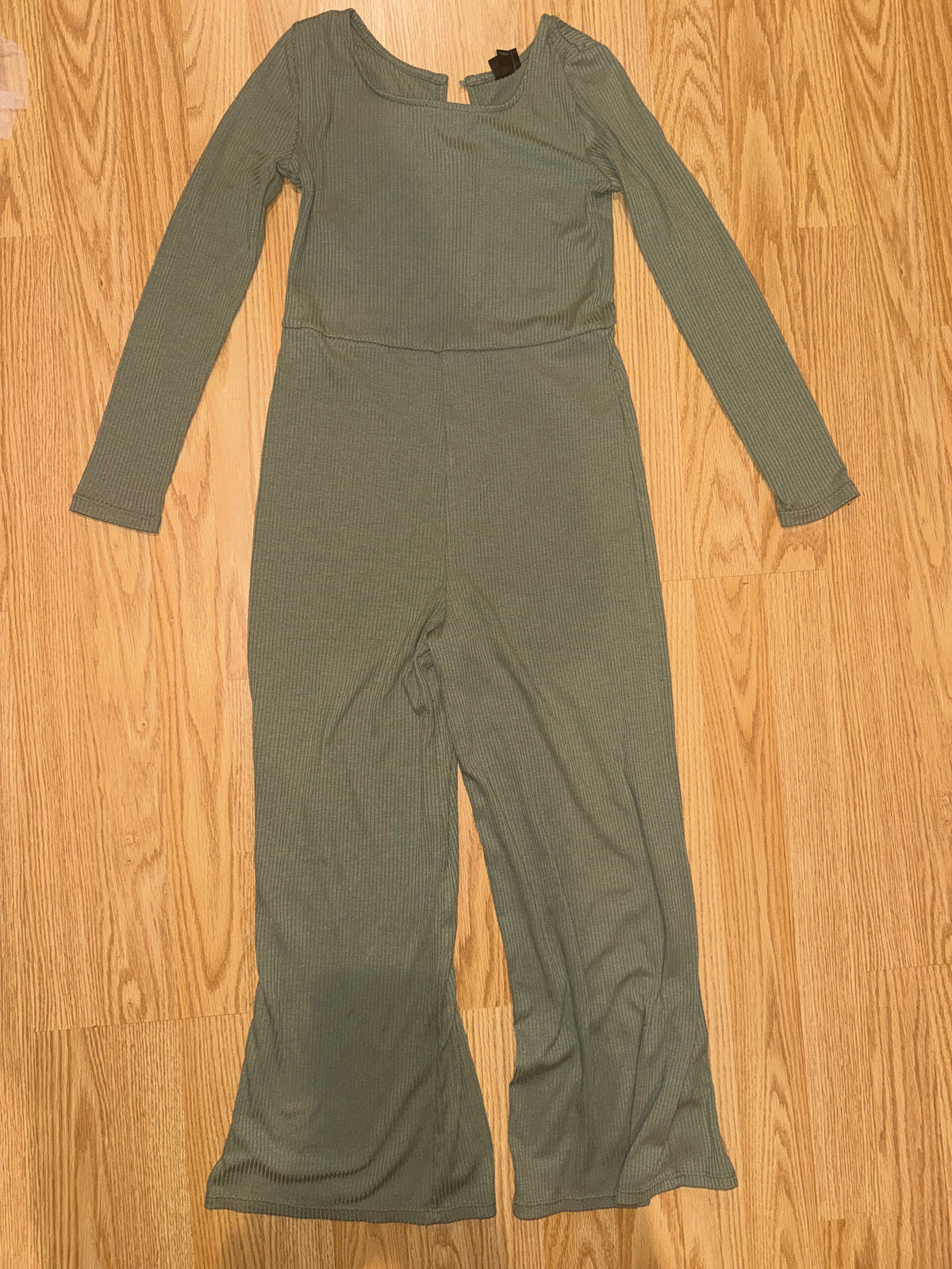 #87 art class size 7/8 girl green ribbed romper VGUC