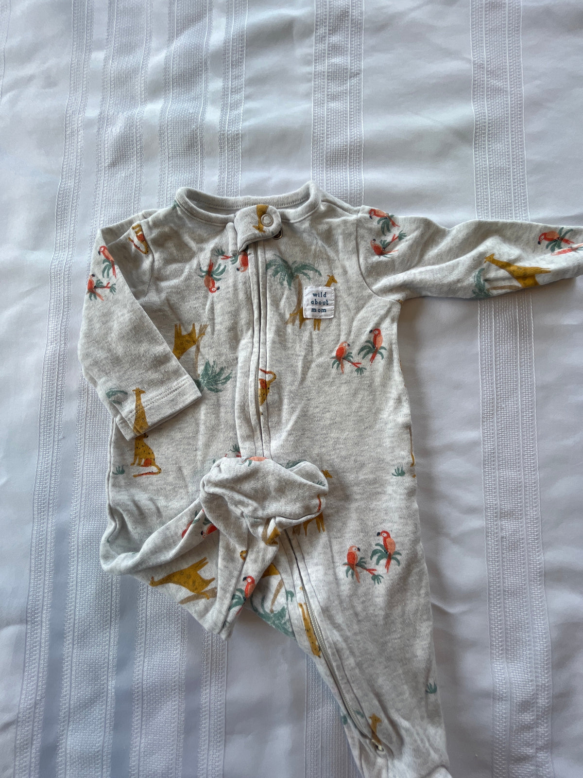 #43 Boys 3 mo carters footed romper EUC "Wild about Mom"