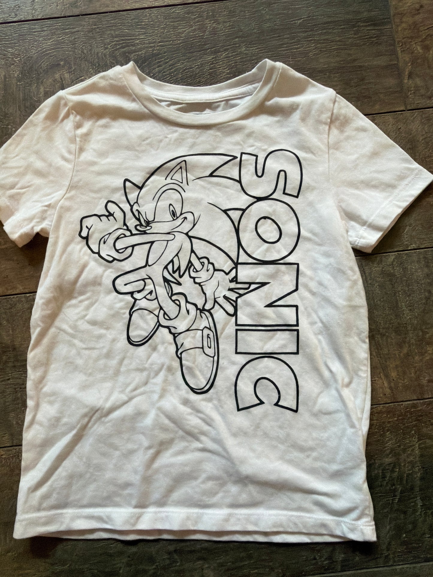 #129 size small Sonic color your own shirt