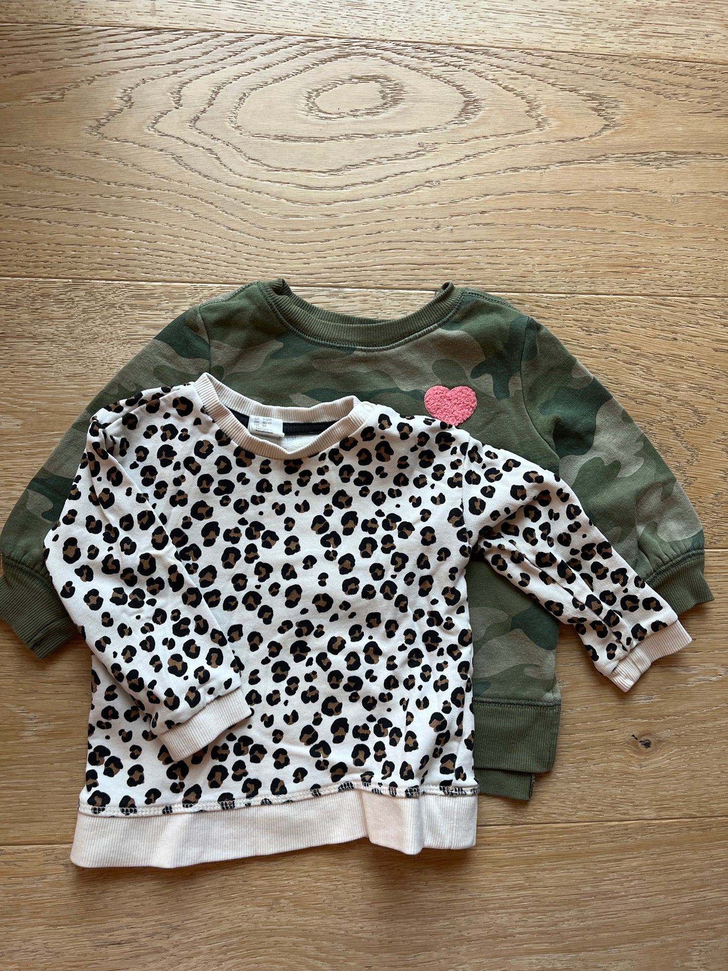 #110 Girls 12 Months Sweatshirt Set