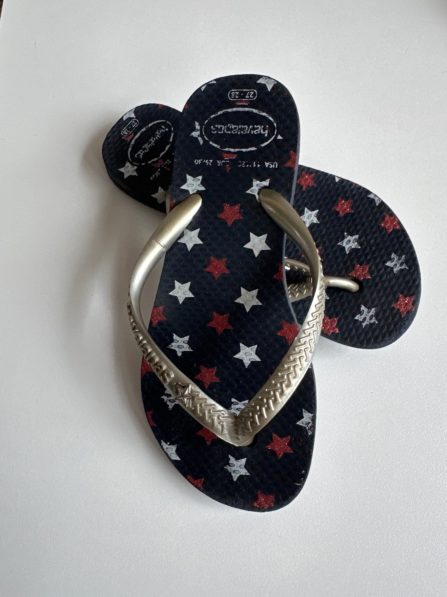 #130 Boys Sz 11/12 Havaianas Sandals Flip flops