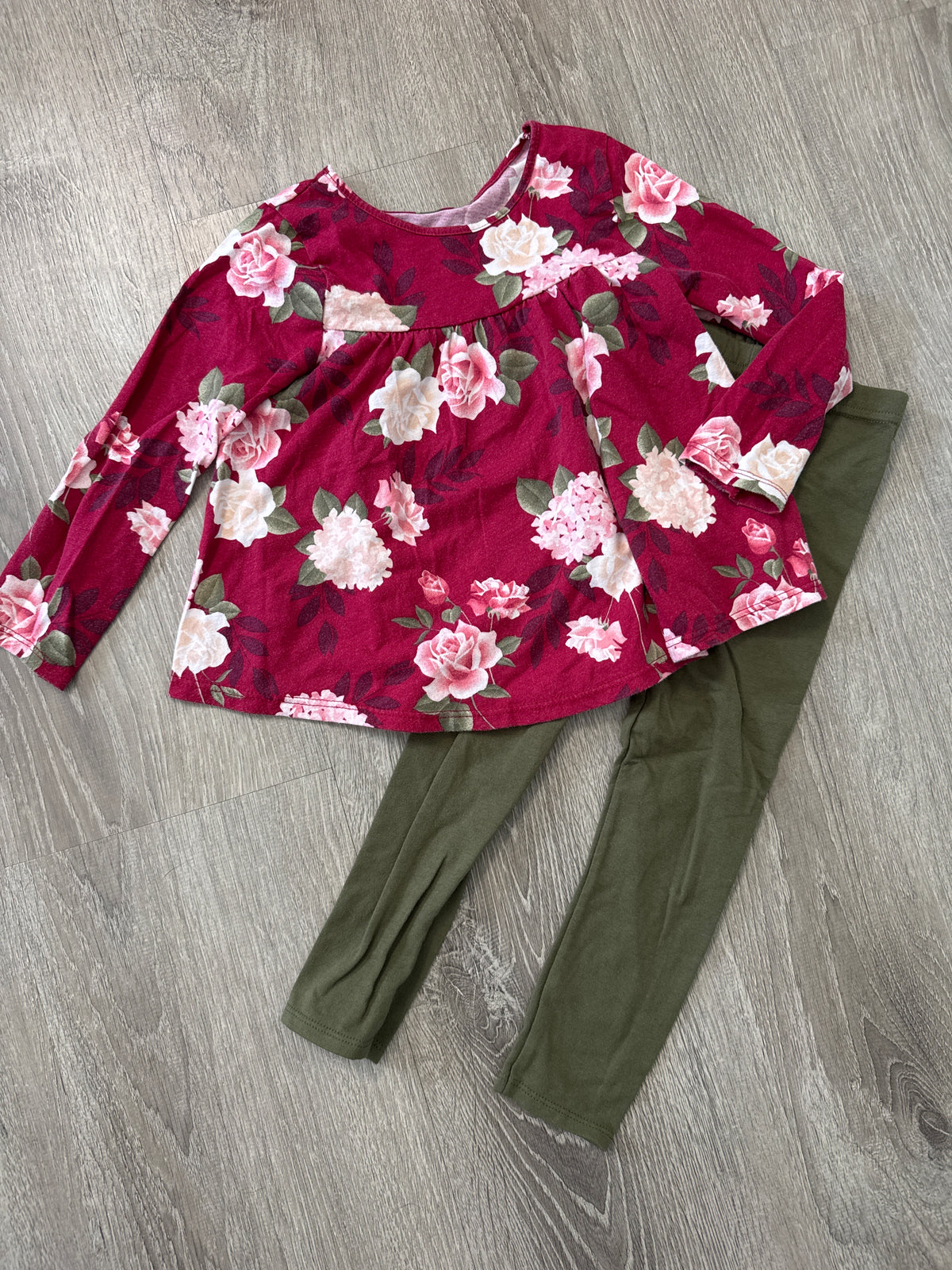 #149 Girls 4T granimals Rose outfit
