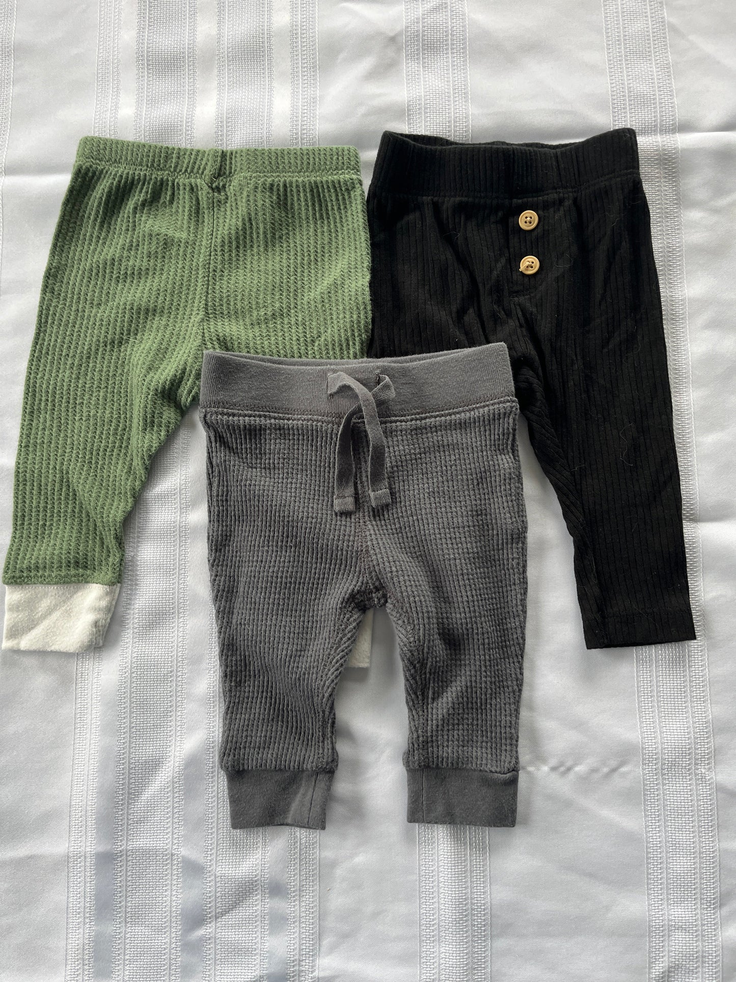 #29 0-3 mo. Boys pants set of 3 EUC