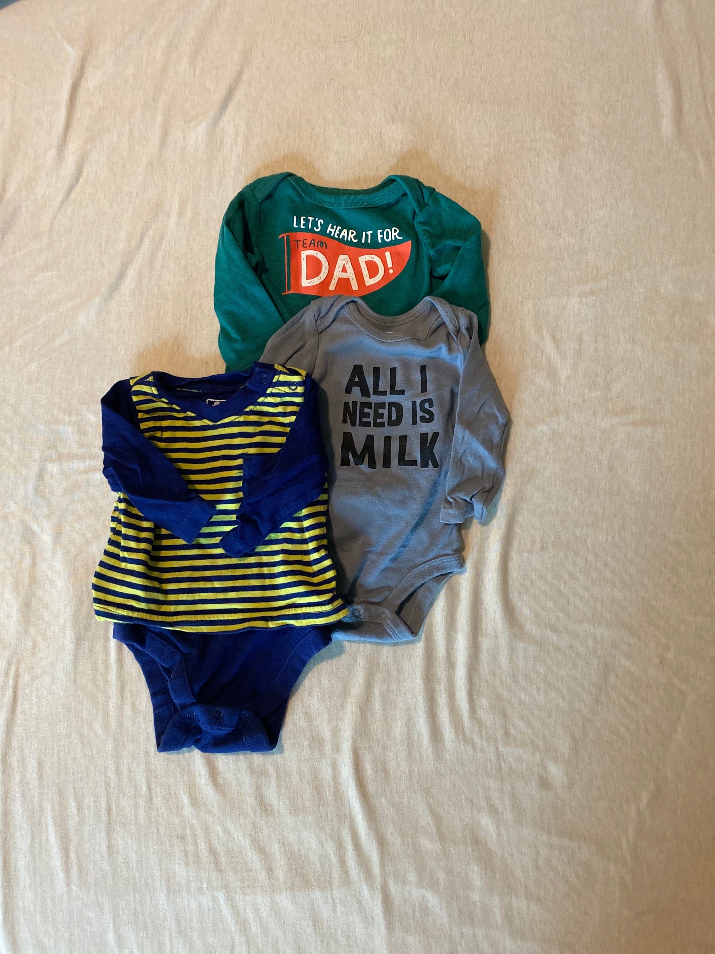Seller #86 *REDUCED* Boys long sleeve onesies (3-6 month)