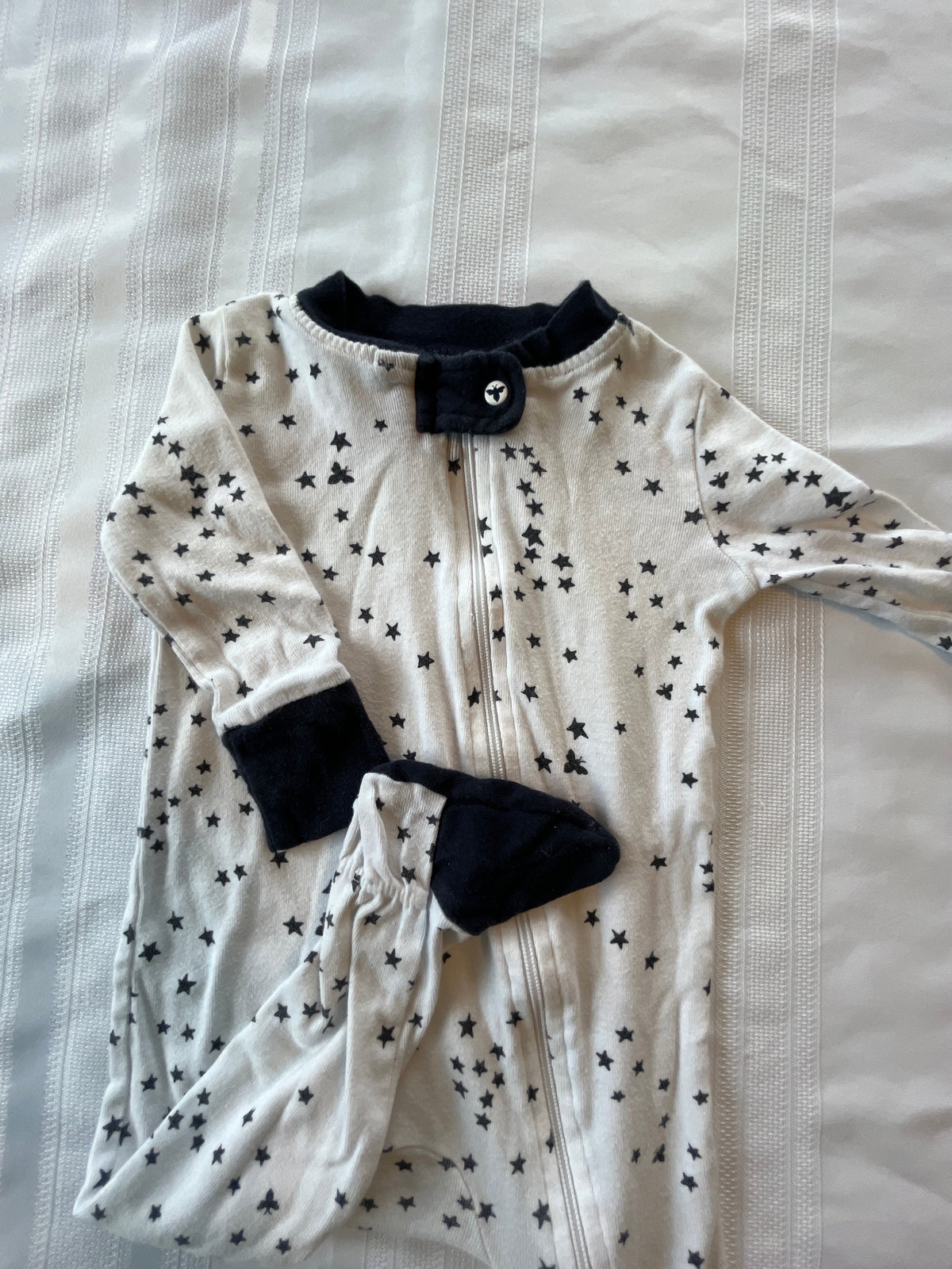 #43 Boys 6-9 mo Burt’s Bees footed romper EUC