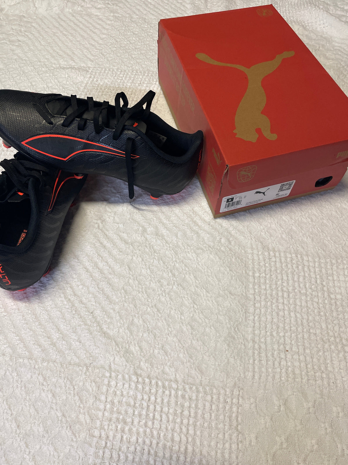 Seller #57 Brand new Puma soccer cleats size Men’s 8