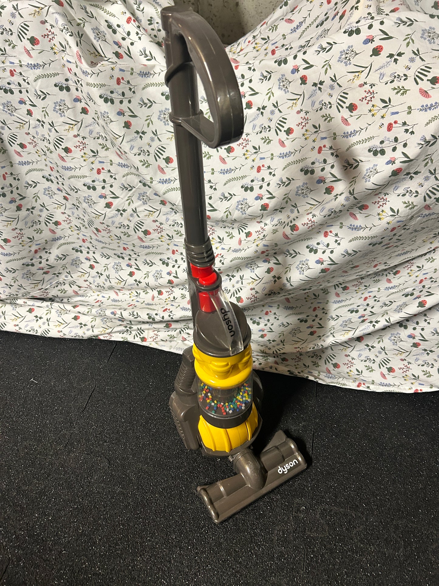 #80 Dyson Kids