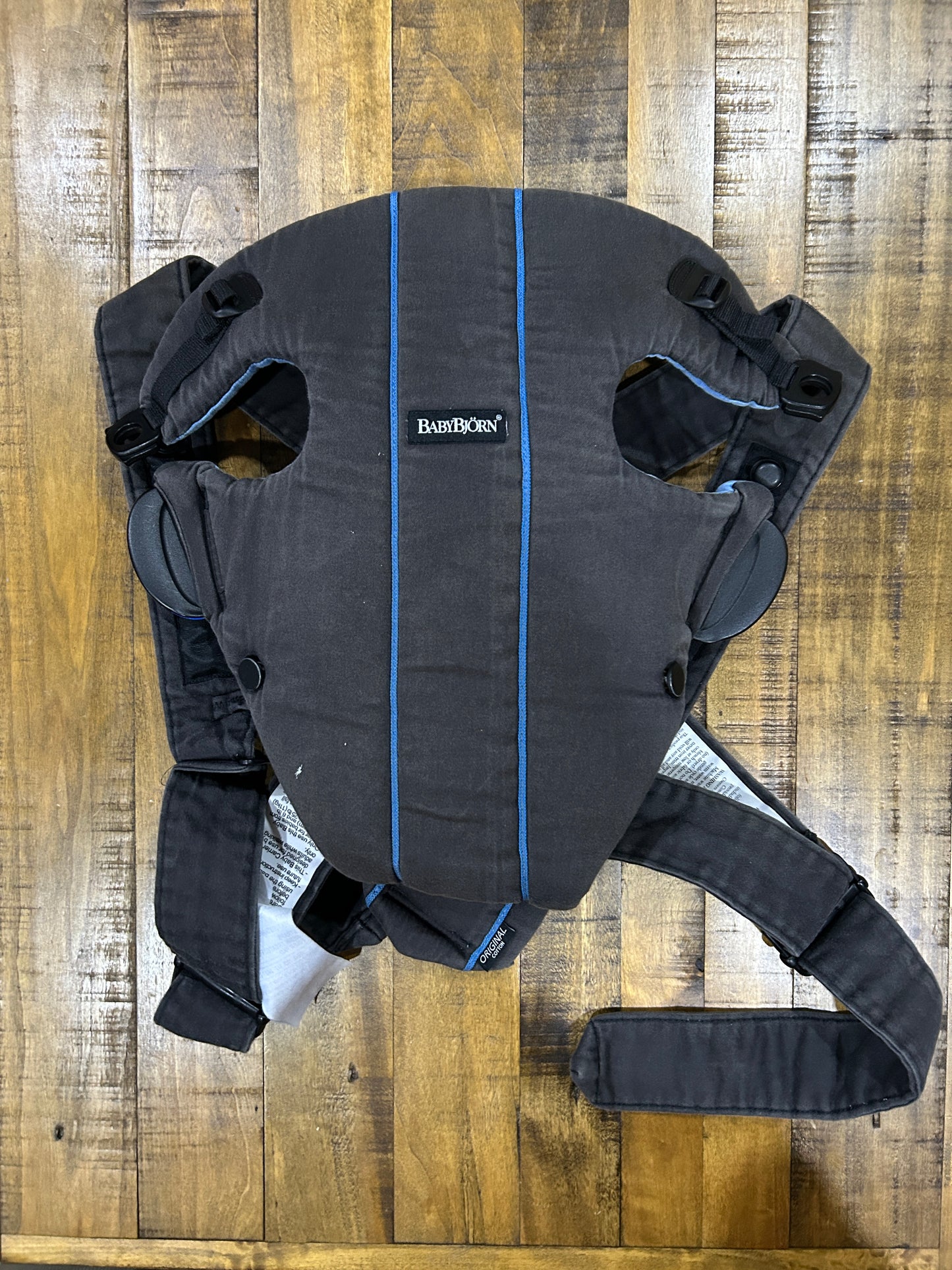 Seller #5 - Baby Bjorn Carrier