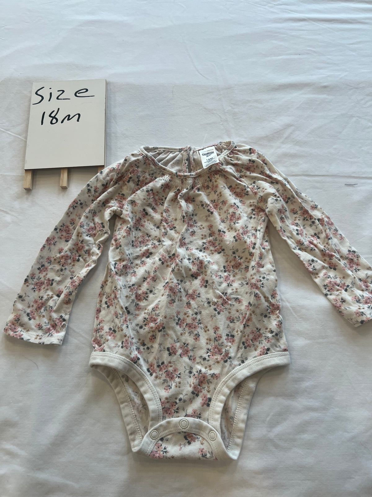#24 18-24 months girls huge bundle. Cute outfits! See all pics!