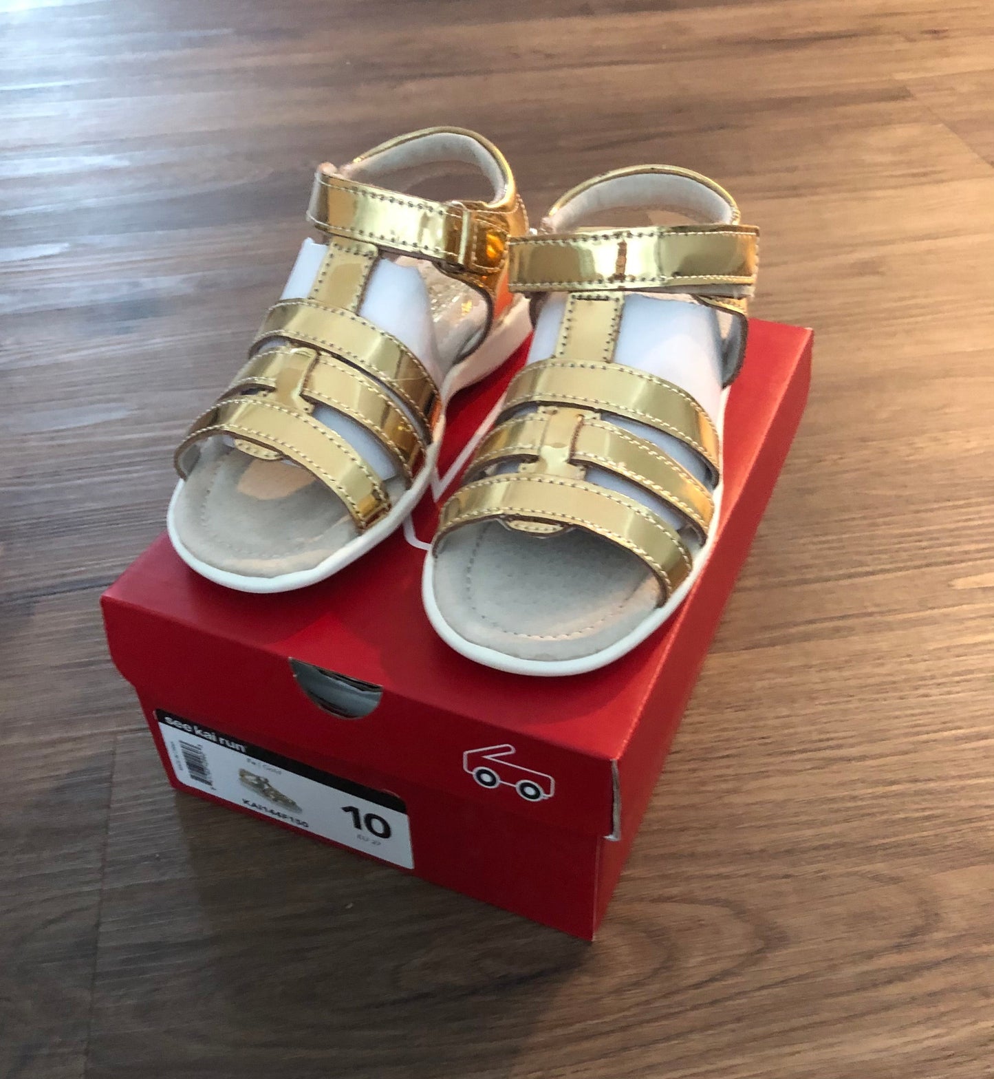 #82 NEW See Kai Run gold sandals girls size 10