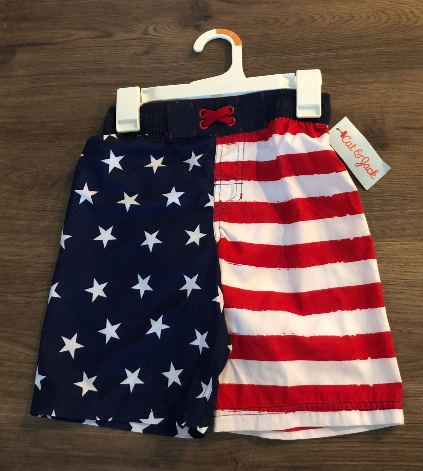 #82 NEW Cat & Jack swim trunks size small 6/7
