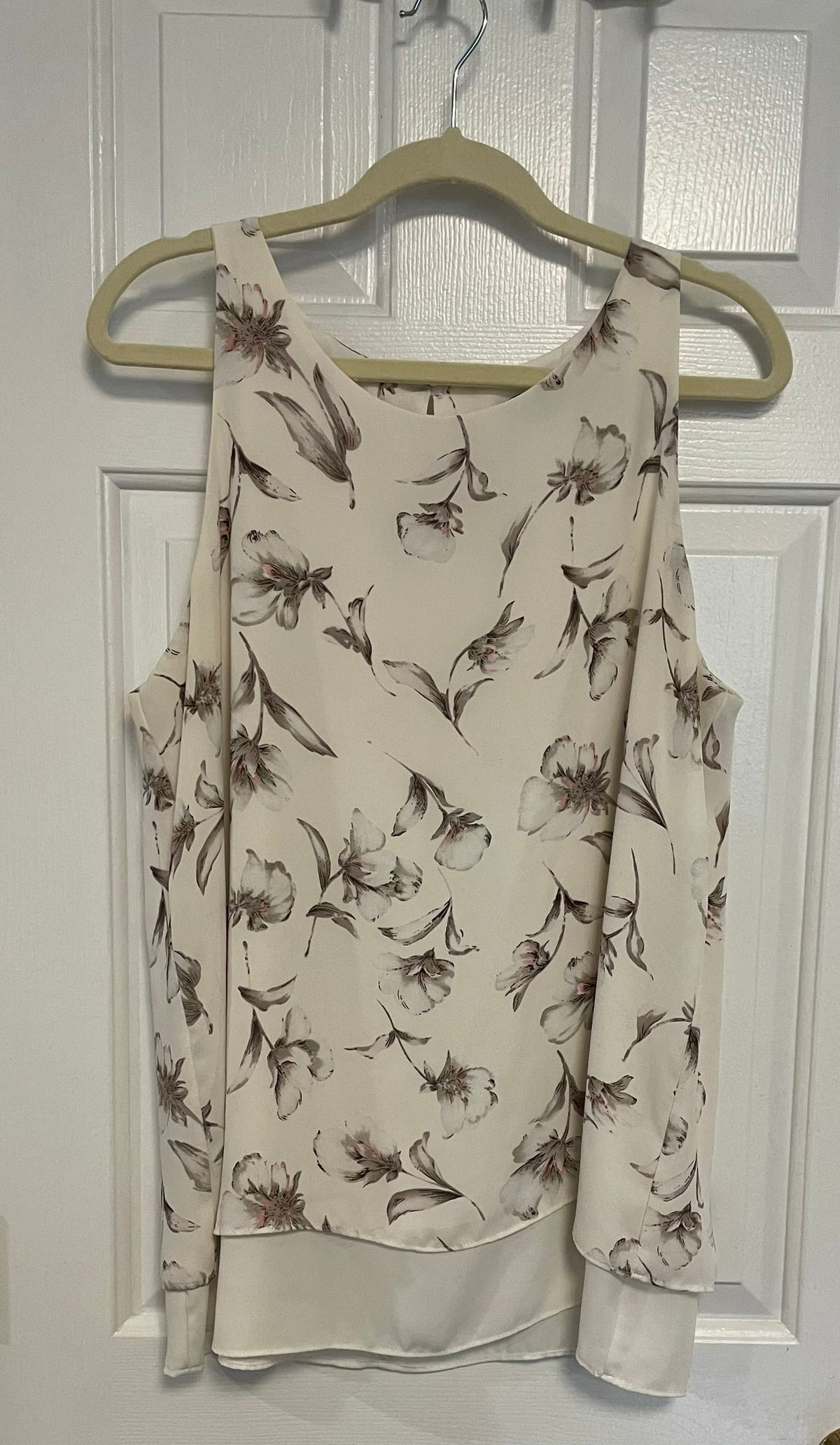 Seller #12 | Premise Studio | Cream/White Blouse LIghtweight Polyester Tank with Cotton Pattern | VGUC | Size XL