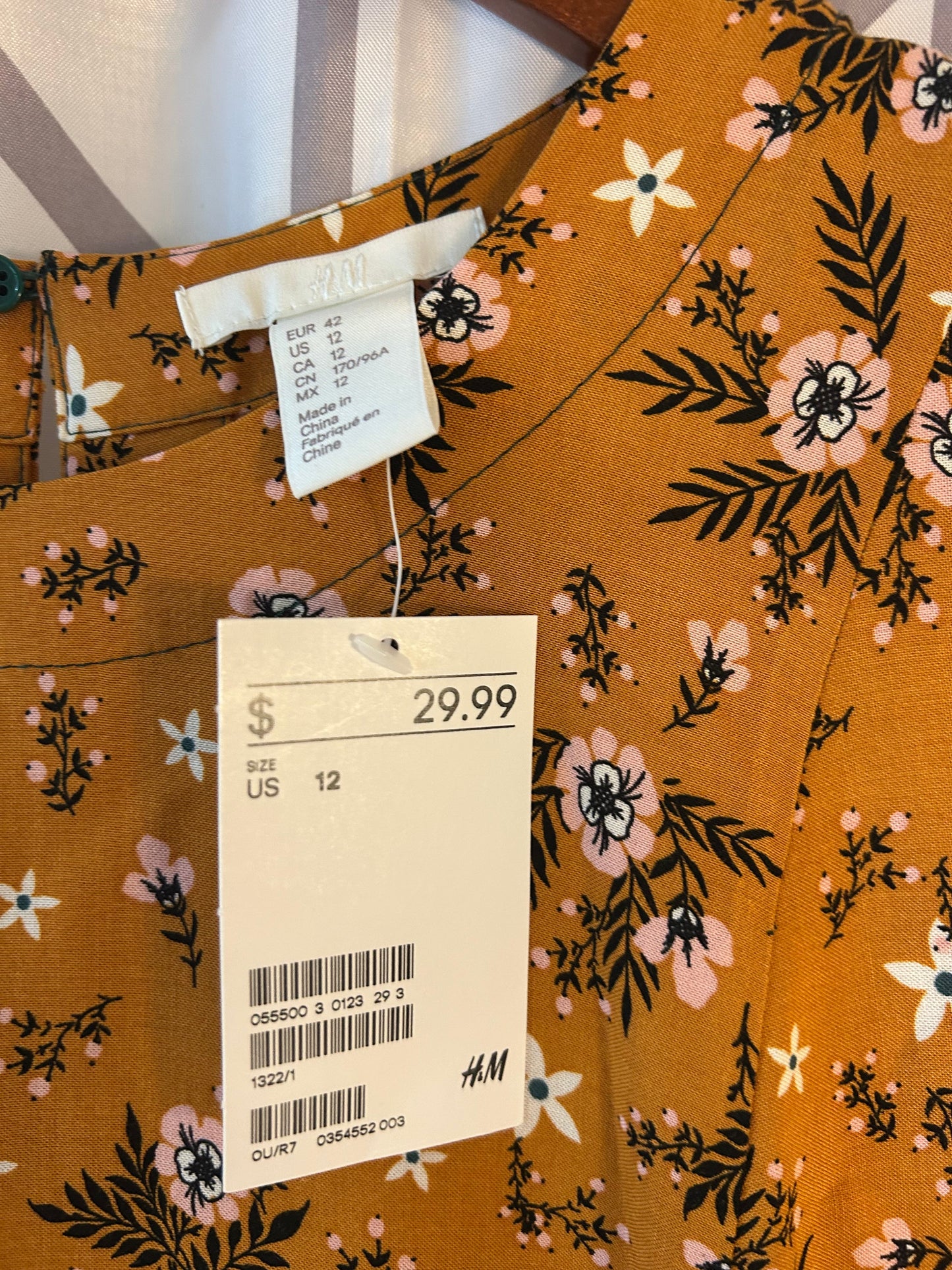 Seller #18 NWT H&M yellow print dress women’s 12