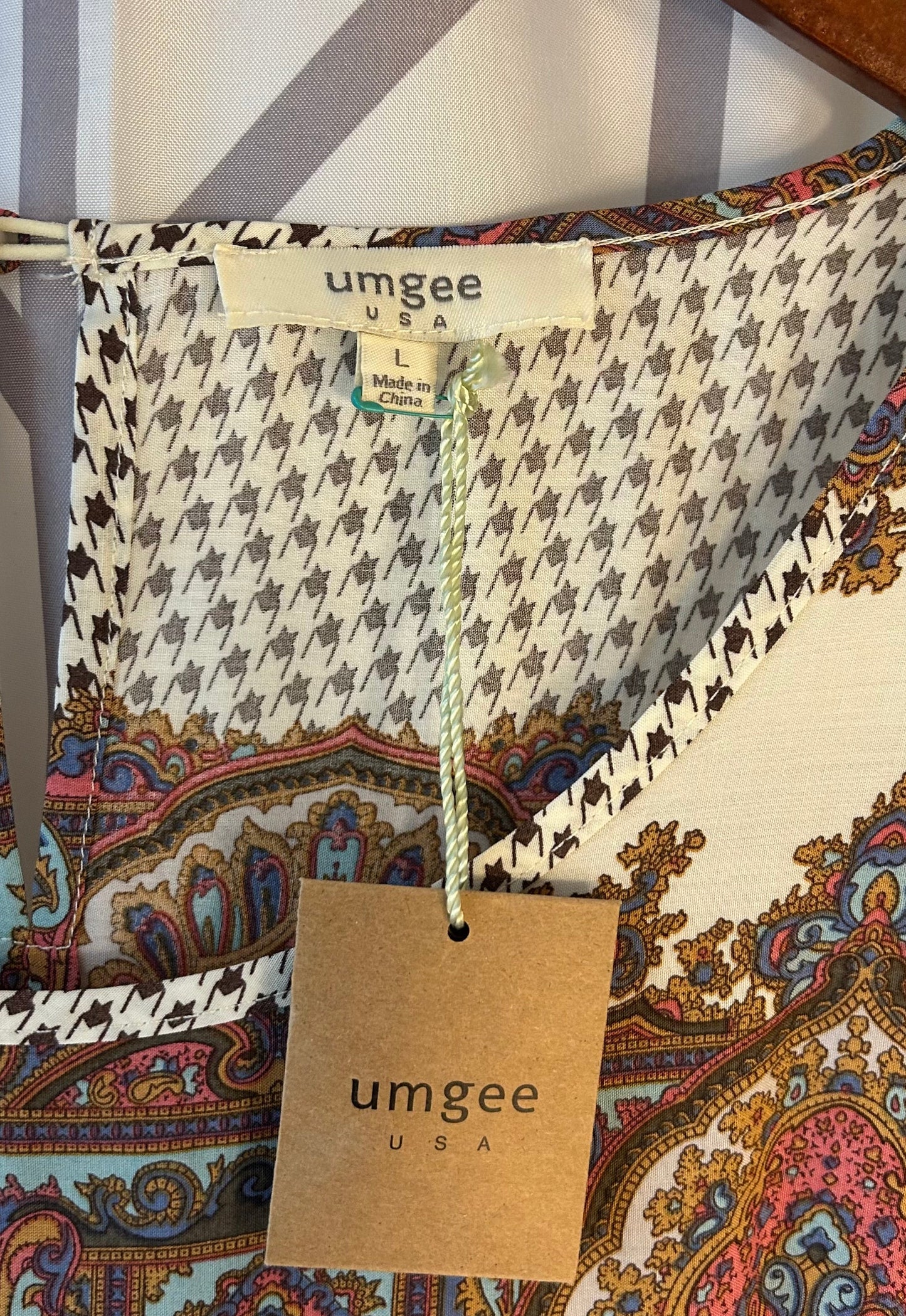 Reduced! Seller #18 NWT Umgee paisley dress women’s large