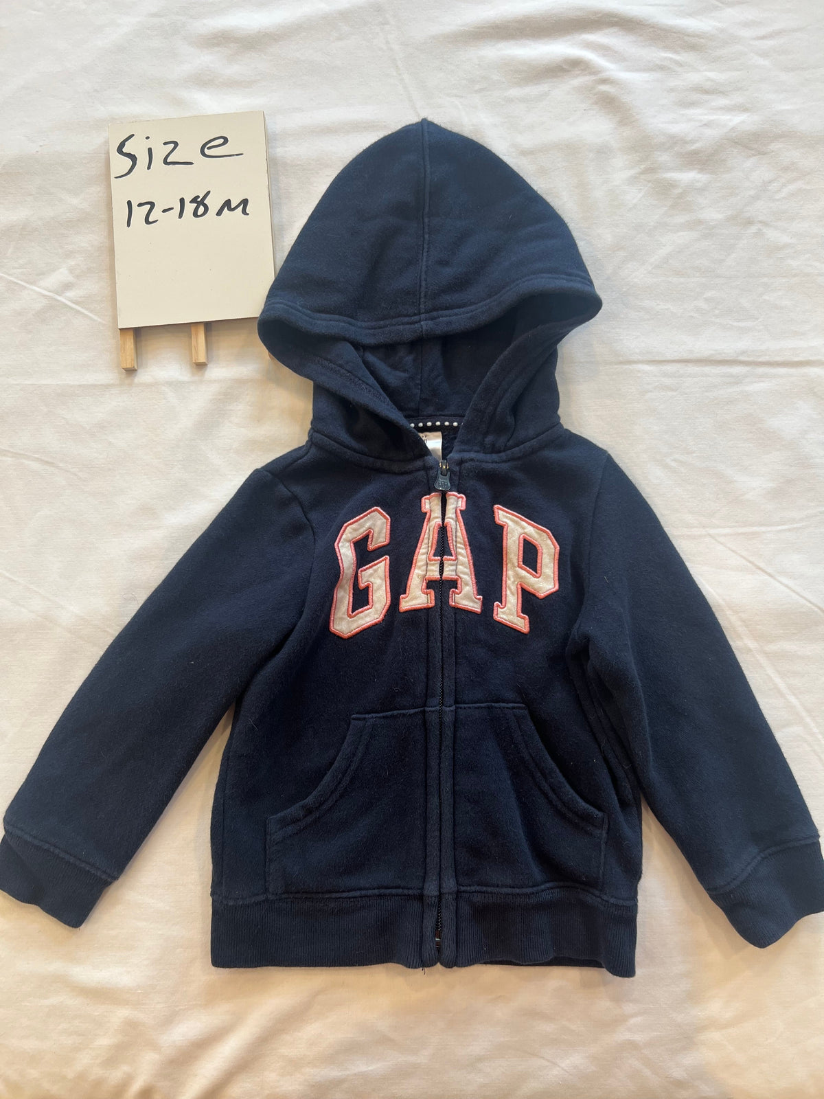 #24 size 12-18 months gap zip hoodies (2)