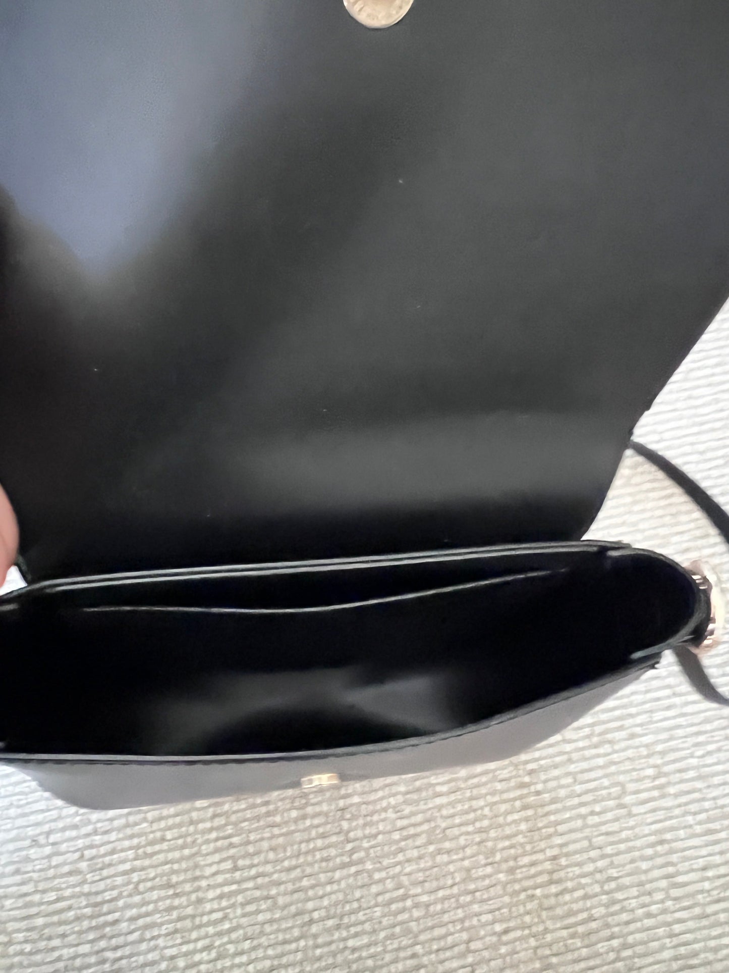 women's black crossbody bag