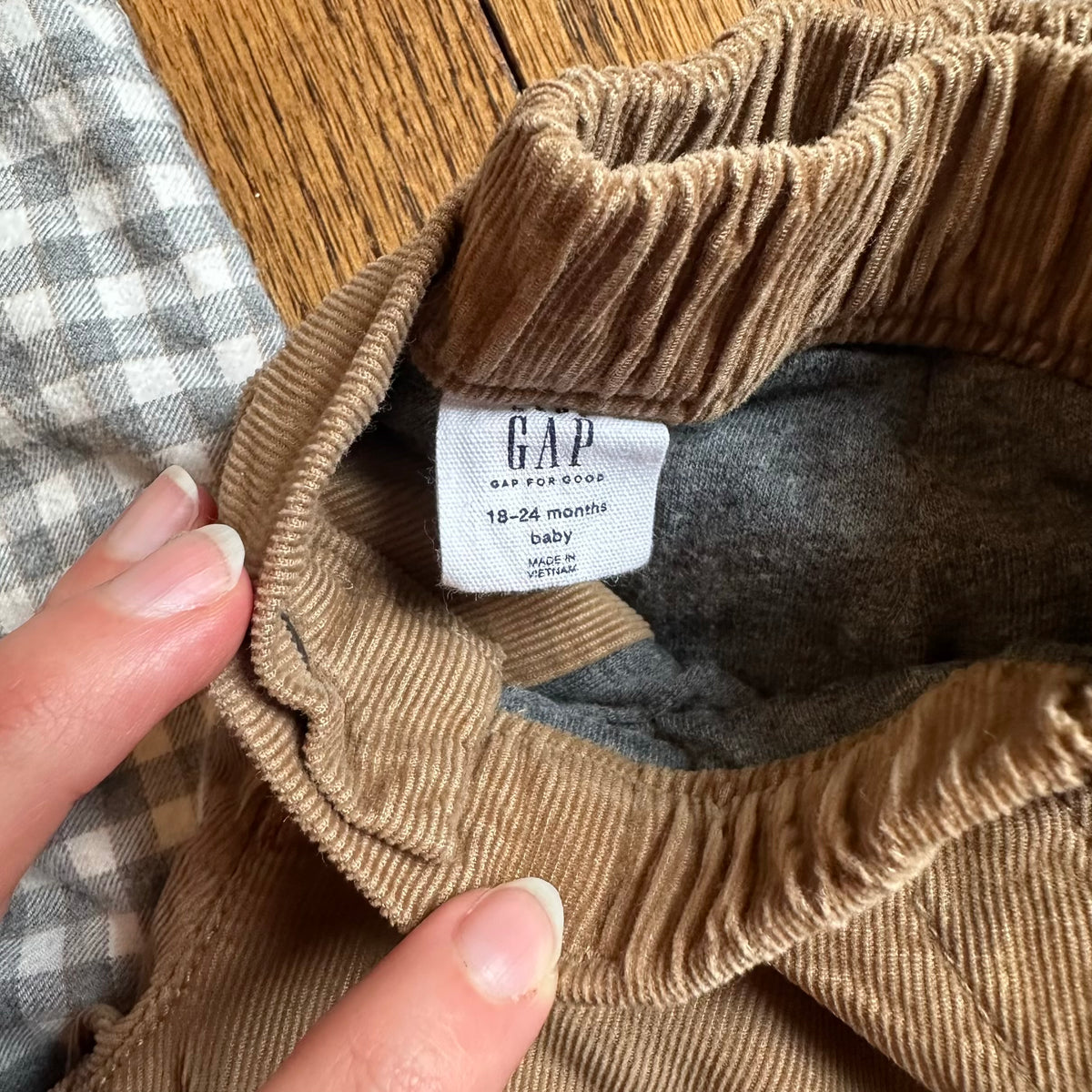 #113 EUC Boys Flannel Plaid Outfit, Osh Kosh Gray Plaid Onesie 18 mos and Gap Brown Courderoy Pants 18-24 months