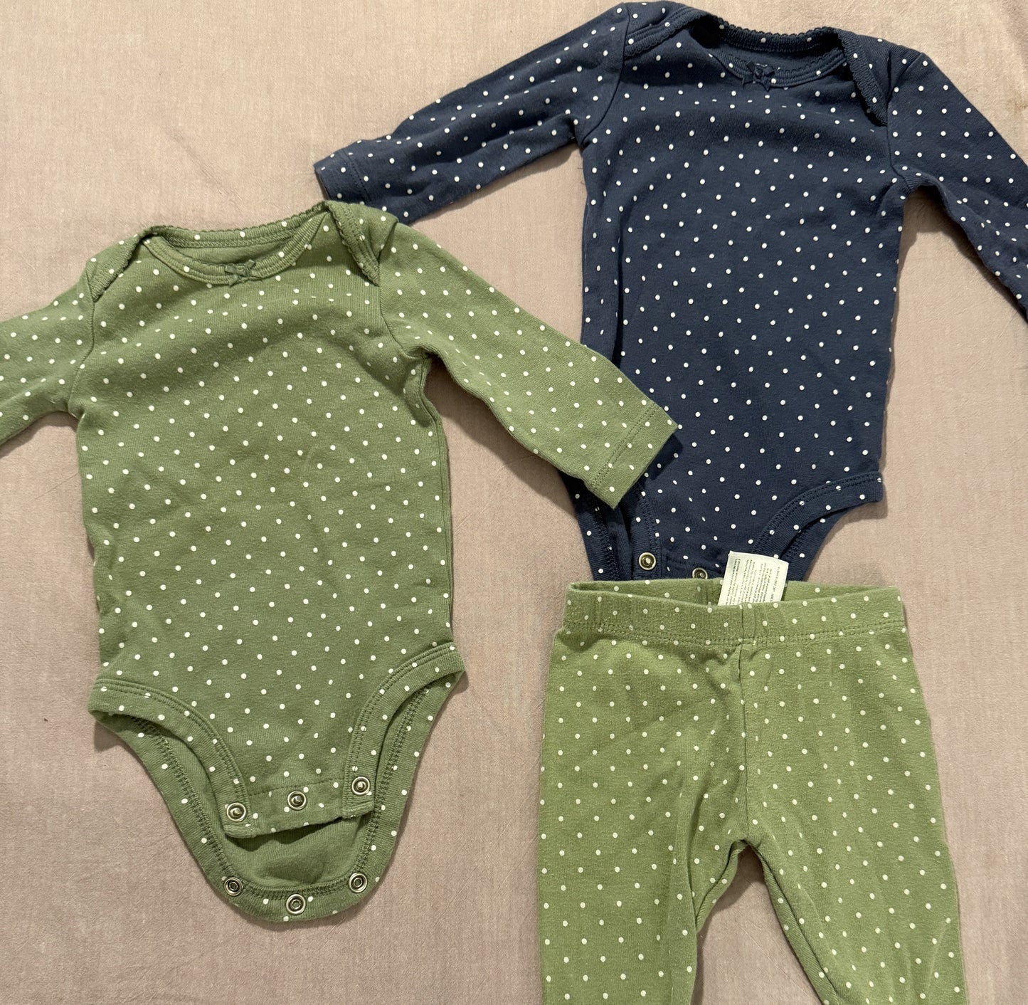 #211 REDUCED Girls 3m Green/Blue Polka Dot Onesie/Pants