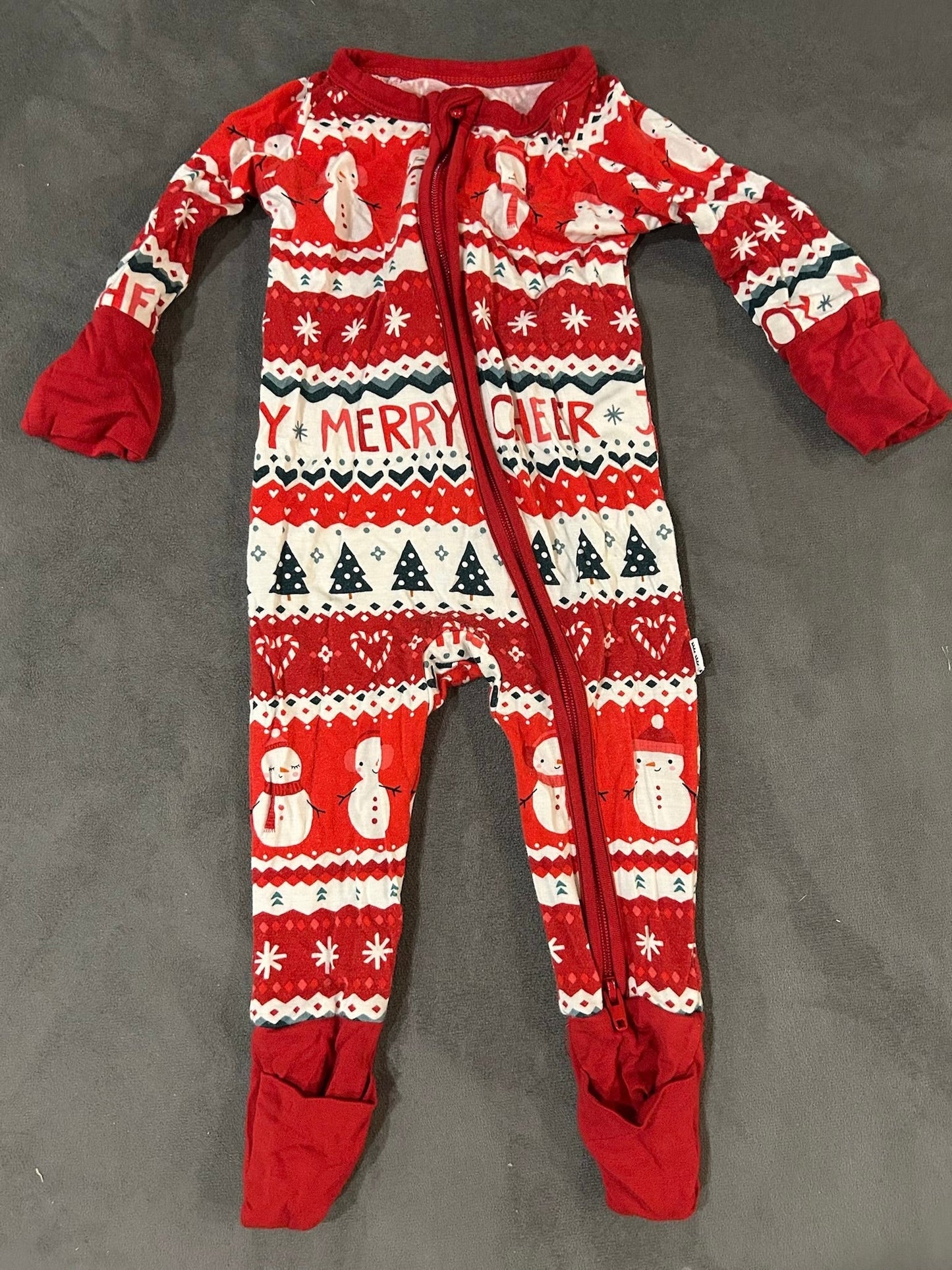 #82 Girls pajamas size 8