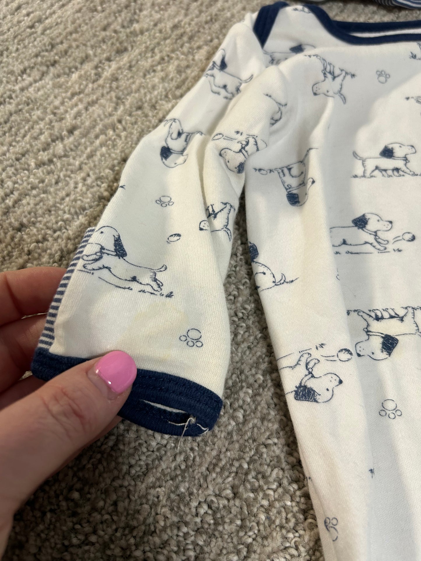 Seller #152 - EUC Vineyard Vines boys size 3T vest