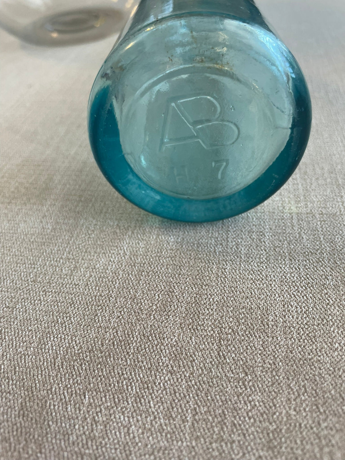 Seller #12 | Currated Mermaid/Ocean/Beach Themed Party Tableware | Vintage Condition
