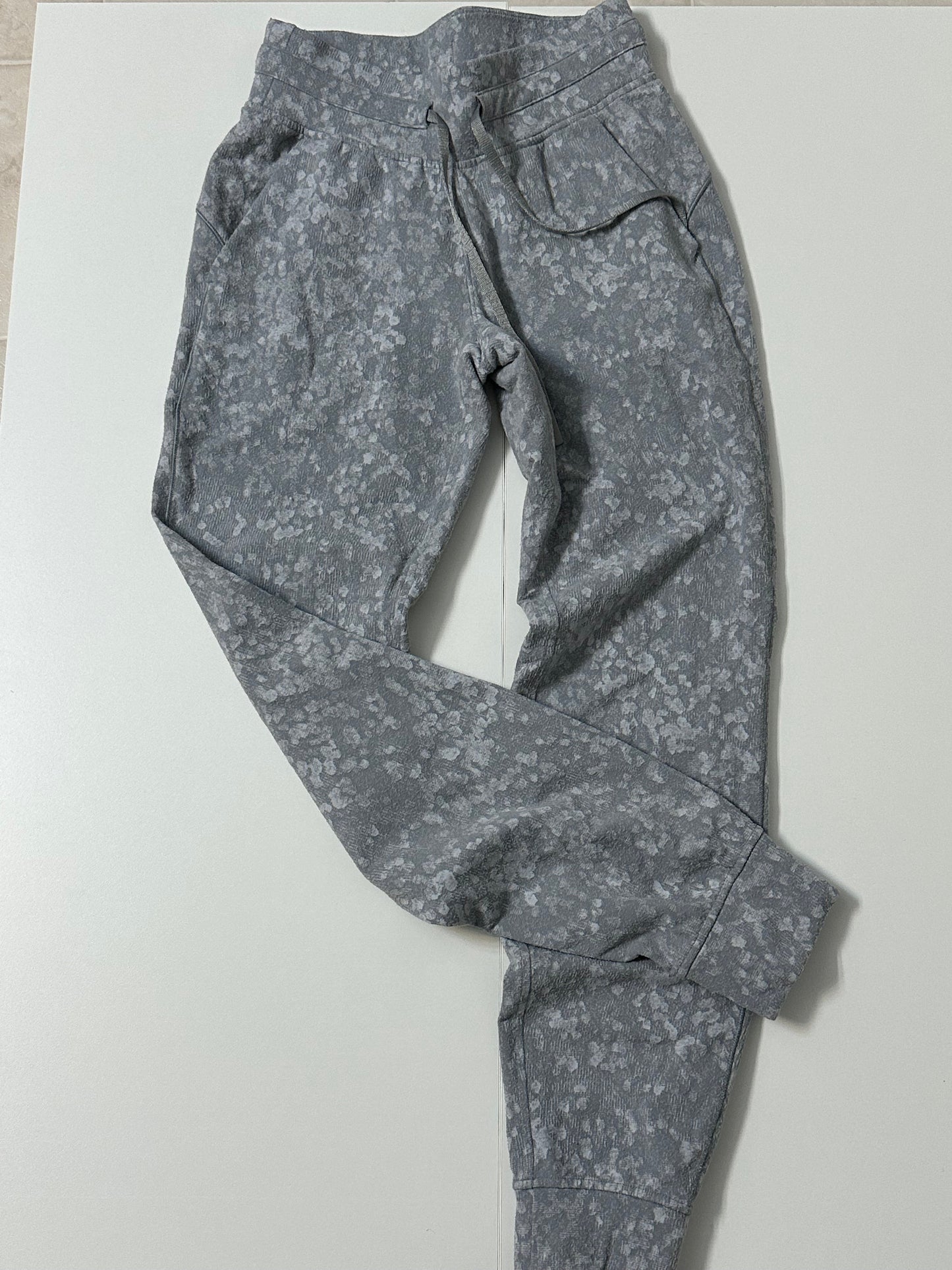 #133 Lululemon Sz 2 Ready to Rulu Jogger 29 inch Leggings