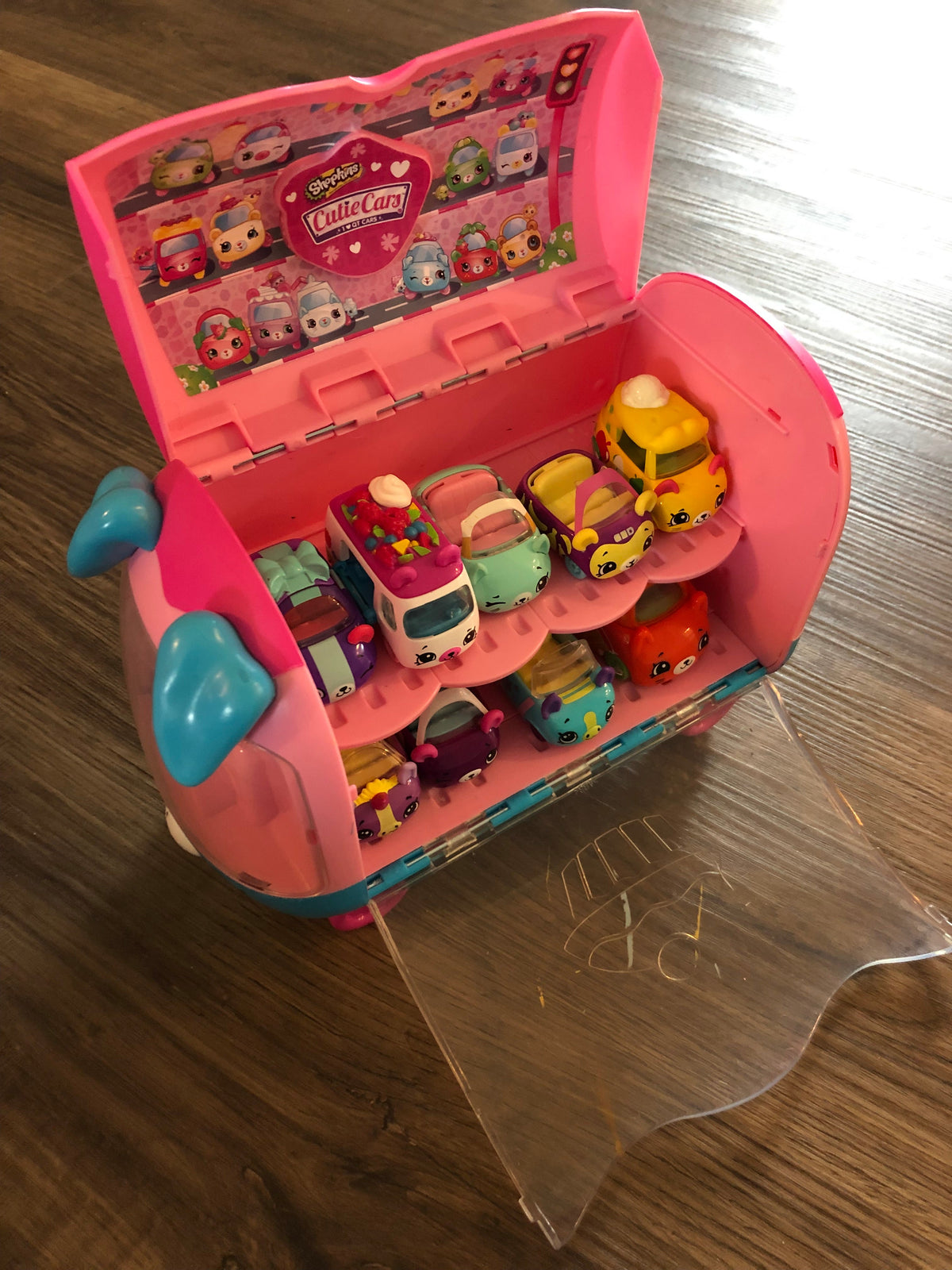 #137 Cutie Cars bundle with case